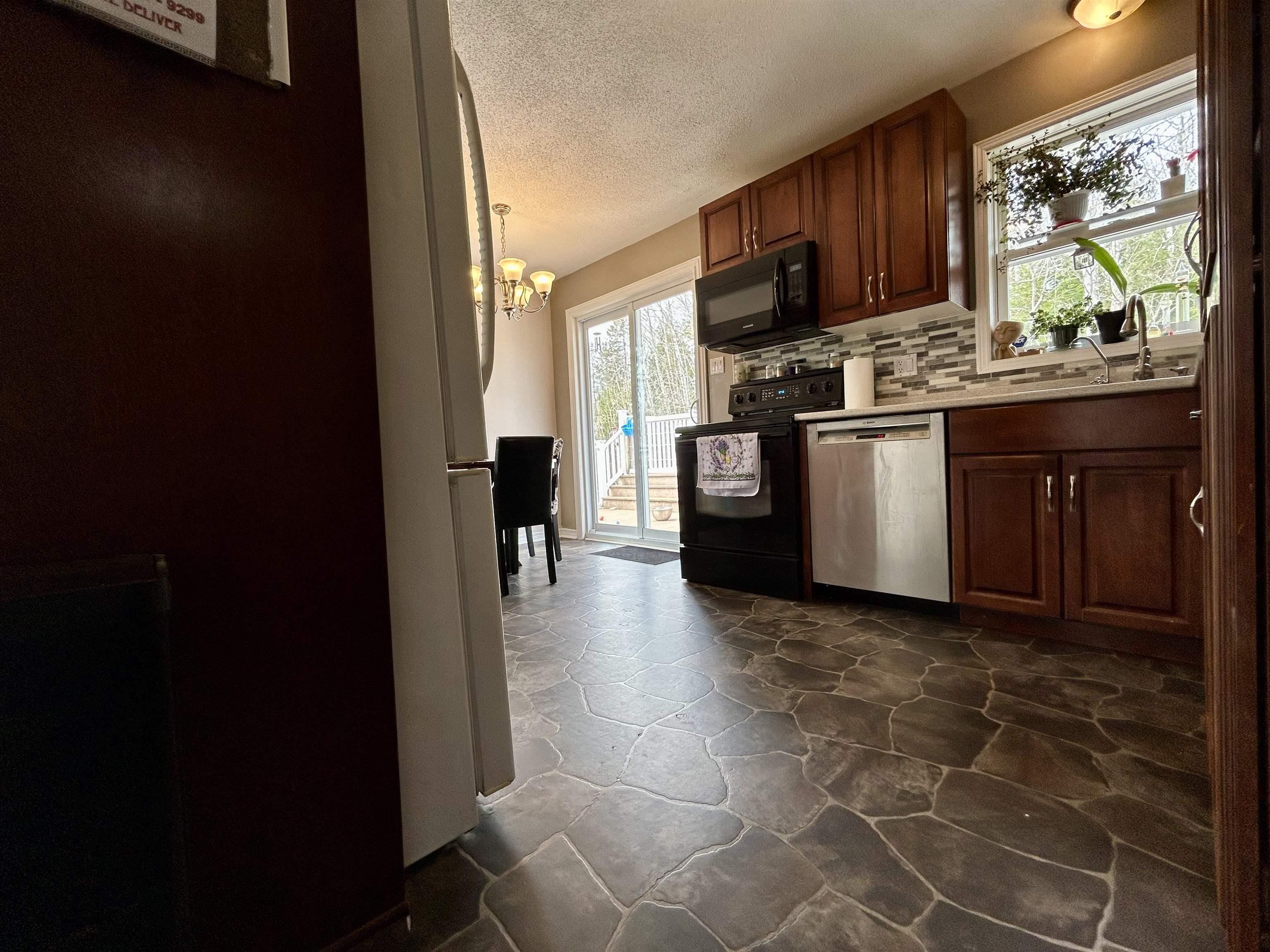 $344,900.00: 495 loch Broom Loop, Loch Broom Loop