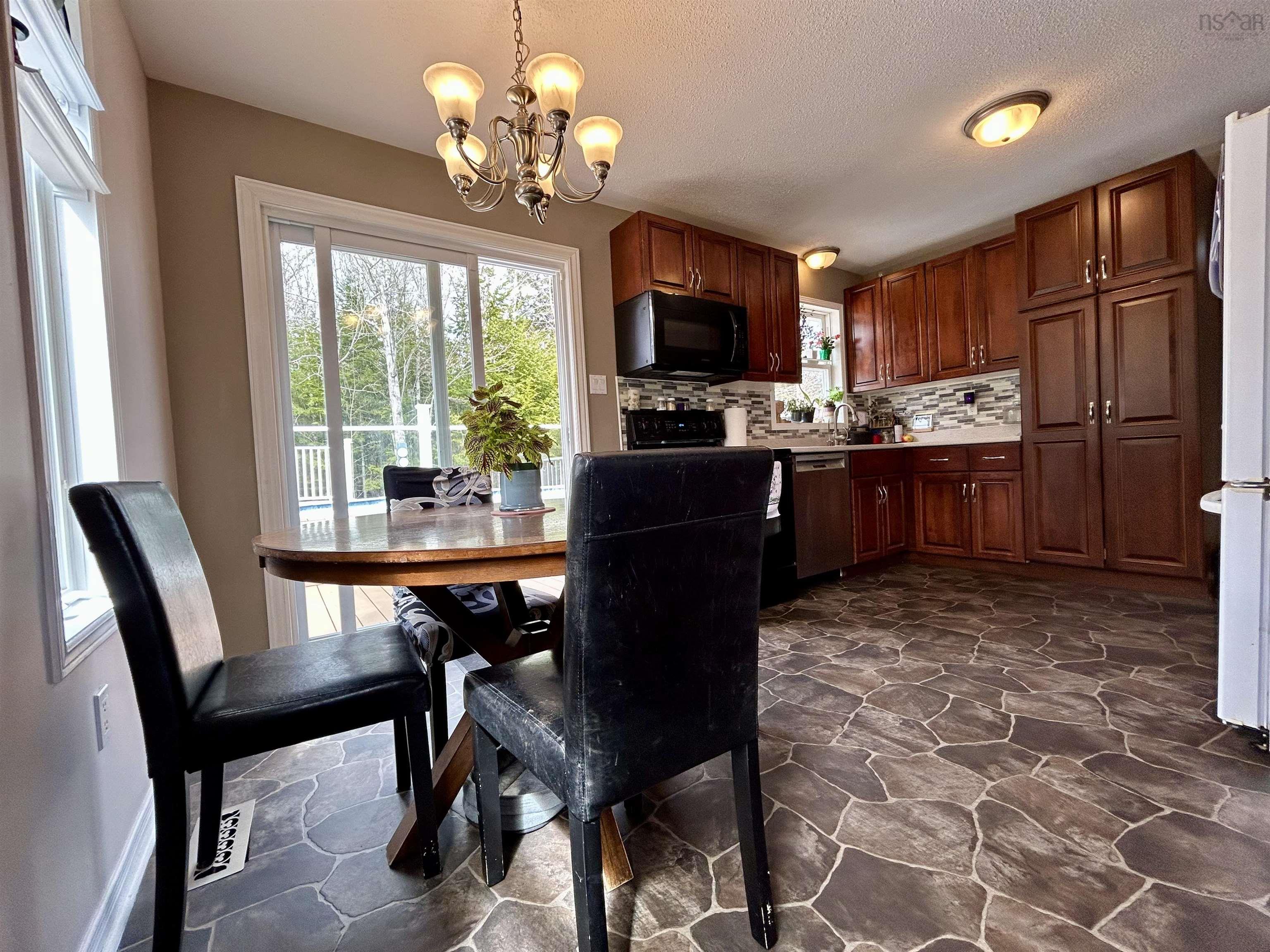 $344,900.00: 495 loch Broom Loop, Loch Broom Loop