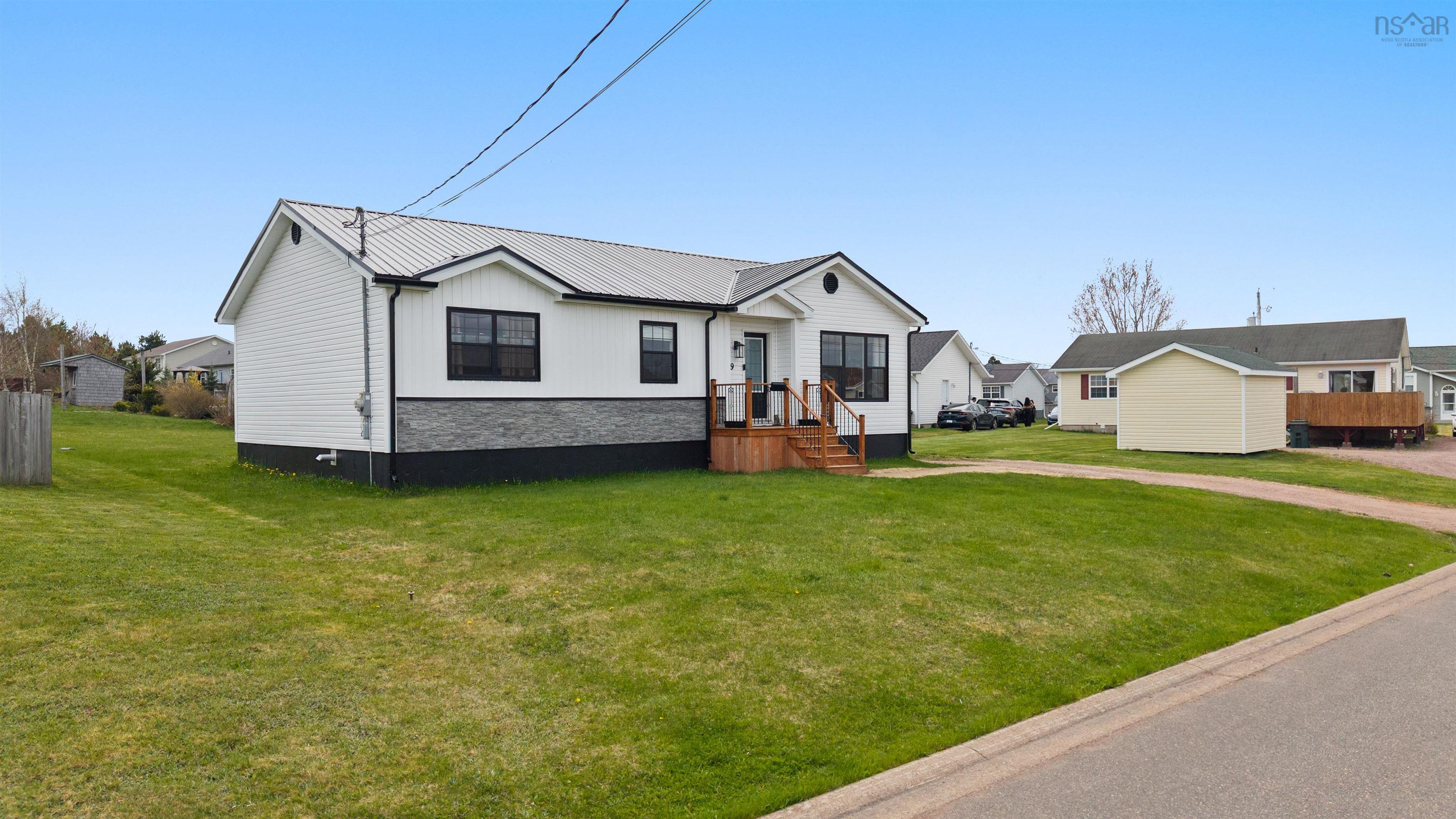 $389,900.00: 9 Webster Street, Amherst