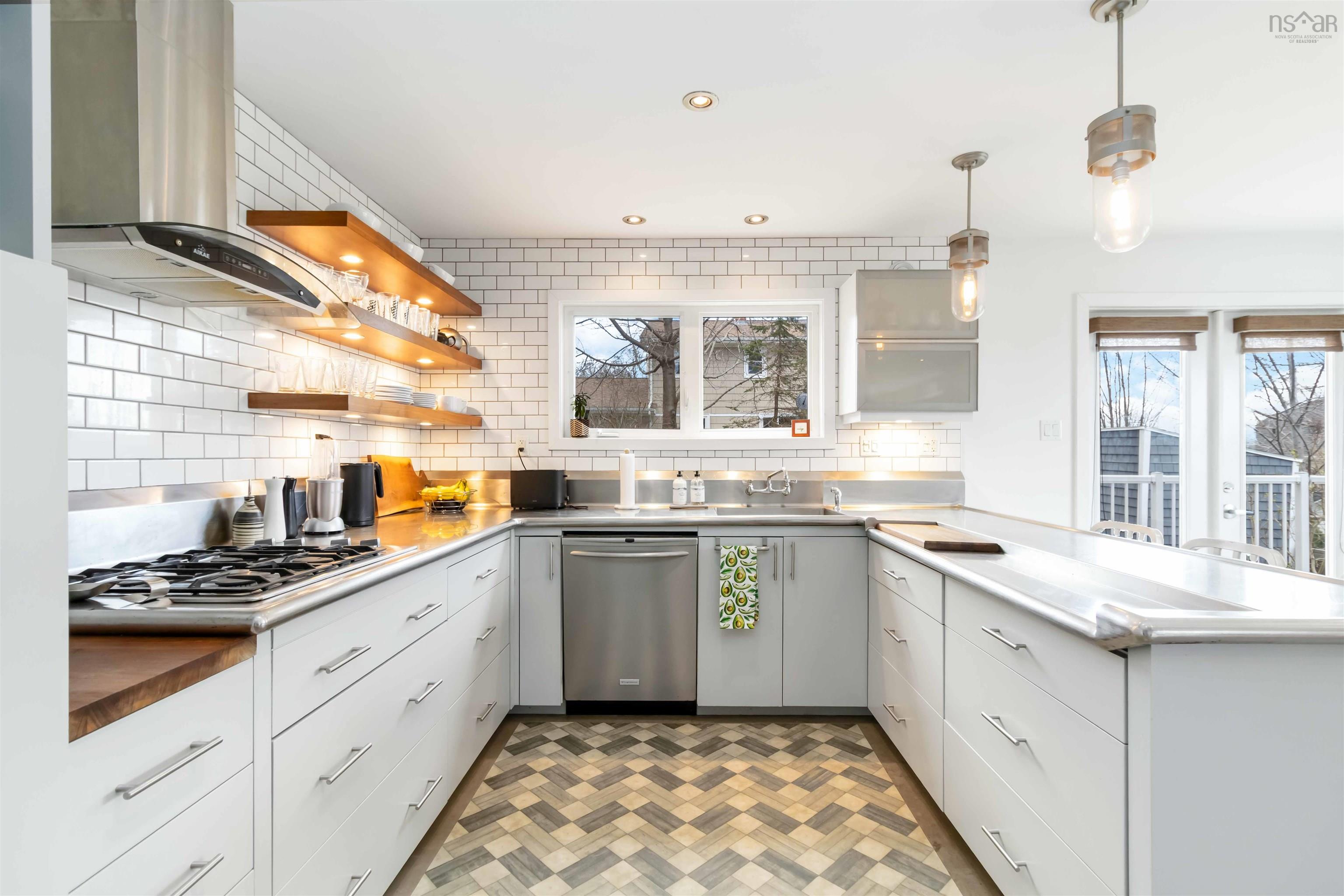 $1,025,000.00: 5349 Kaye Street, Halifax