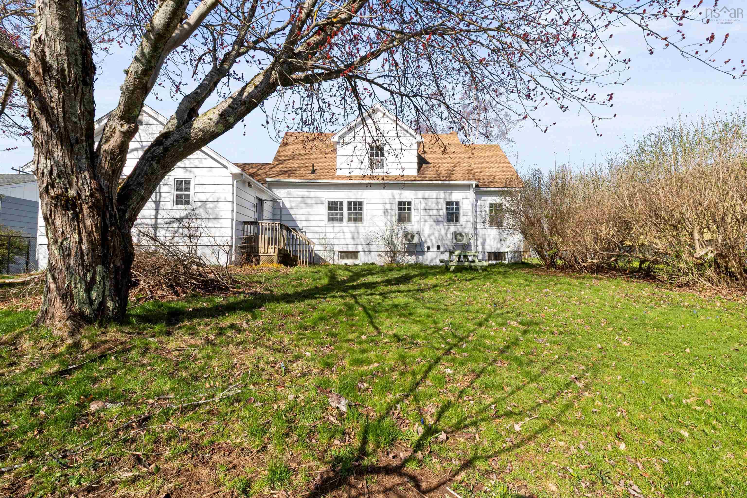 $469,900.00: 228 Tremain Crescent, Windsor
