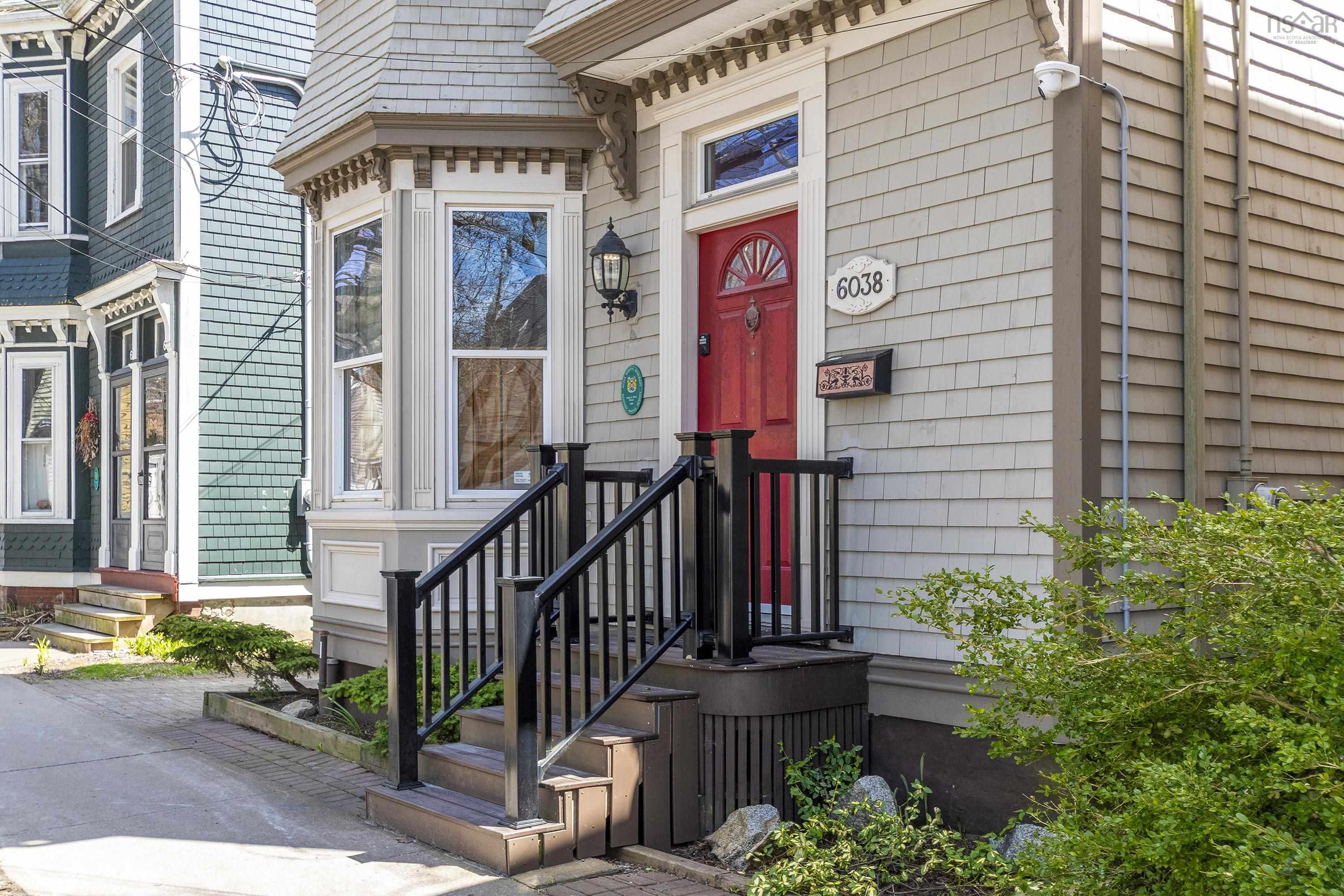 $709,999.00: 6038 Charles Street, Halifax