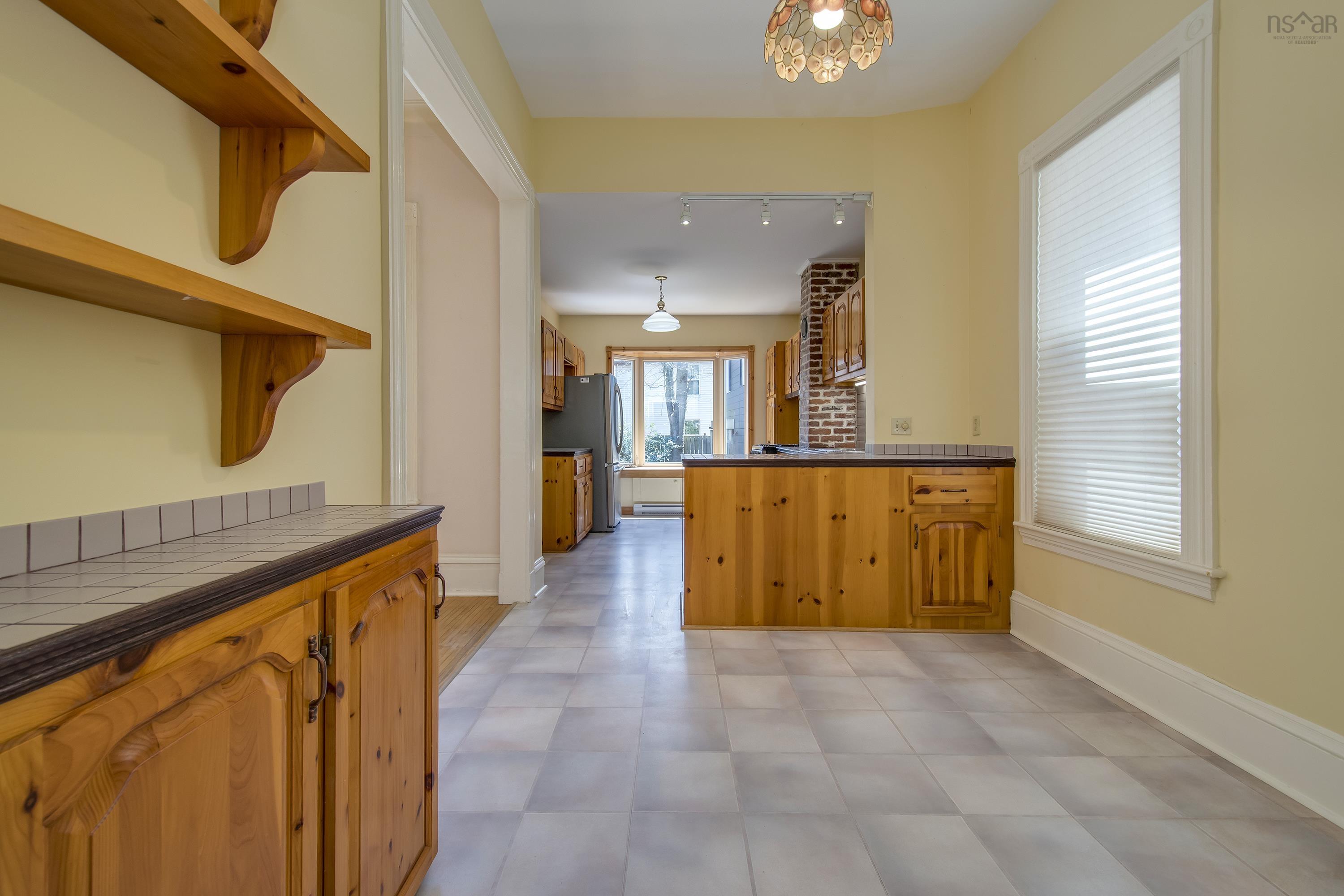 $709,999.00: 6038 Charles Street, Halifax