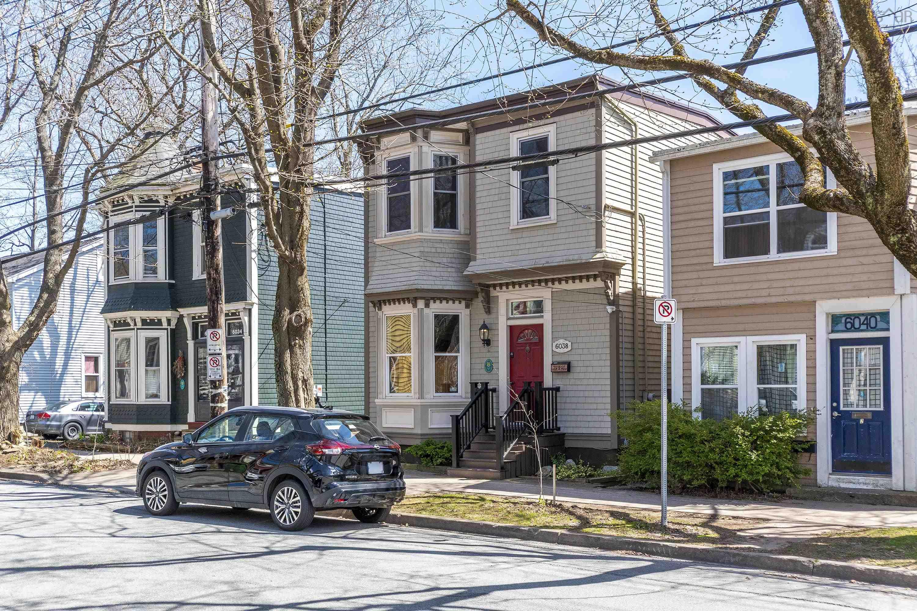 $709,999.00: 6038 Charles Street, Halifax