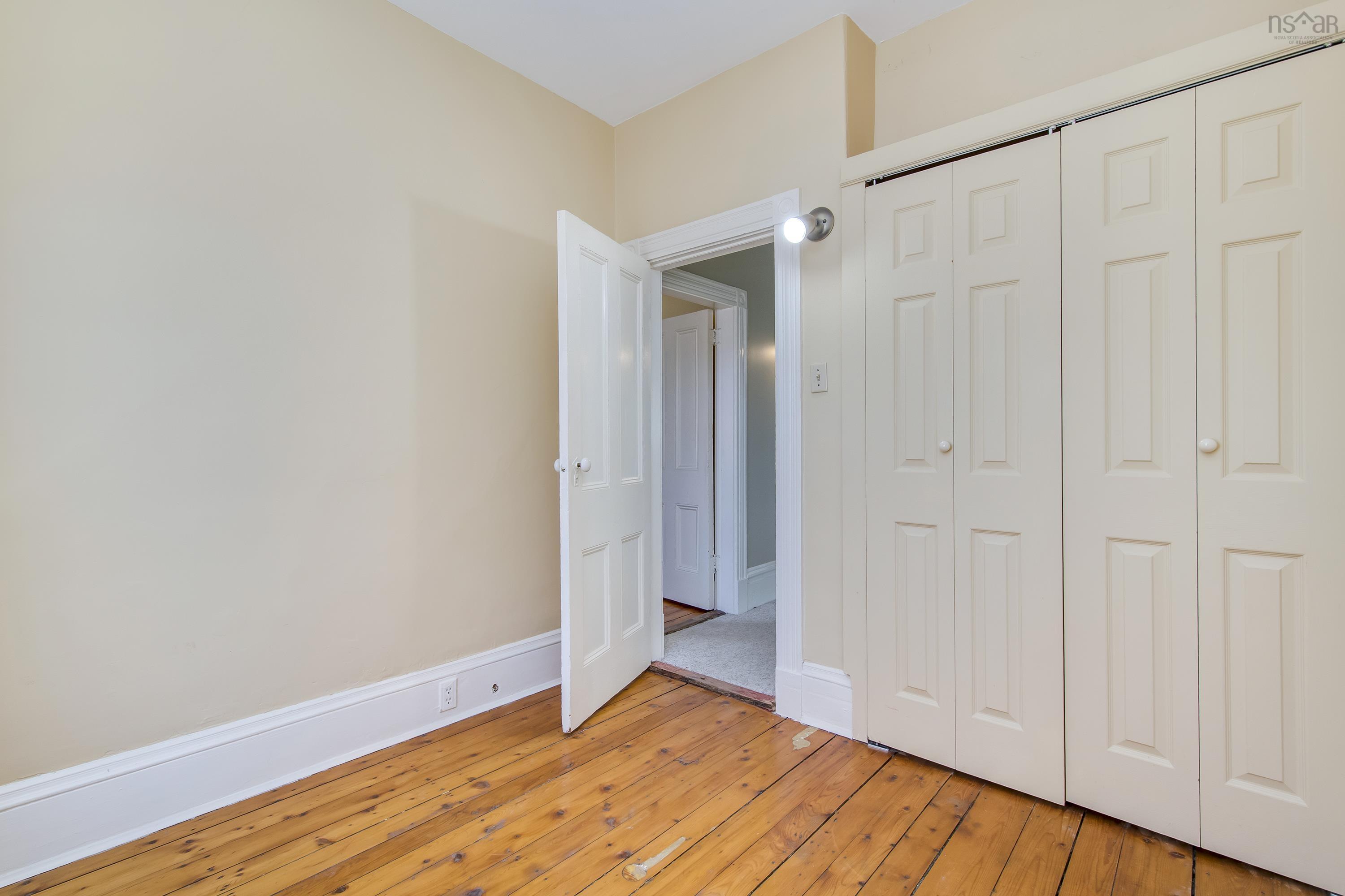 $709,999.00: 6038 Charles Street, Halifax