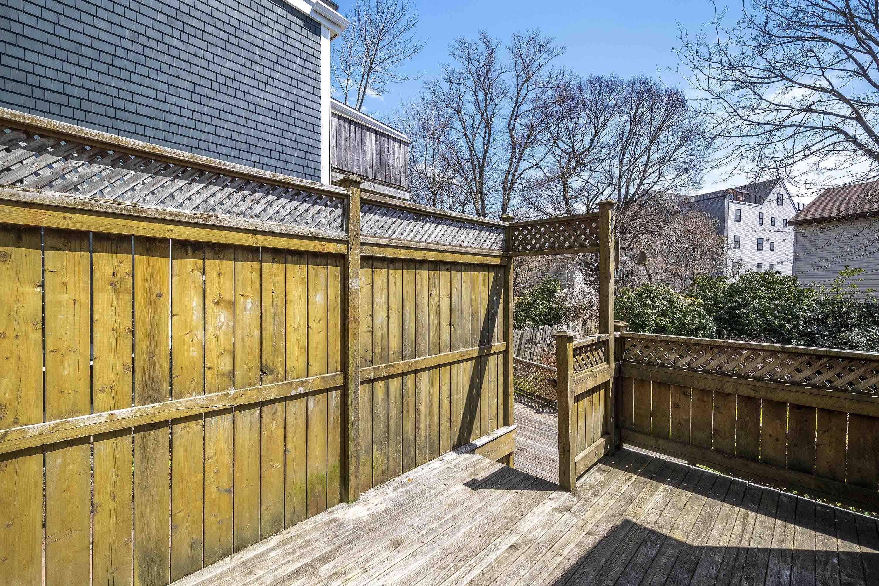 $709,999.00: 6038 Charles Street, Halifax