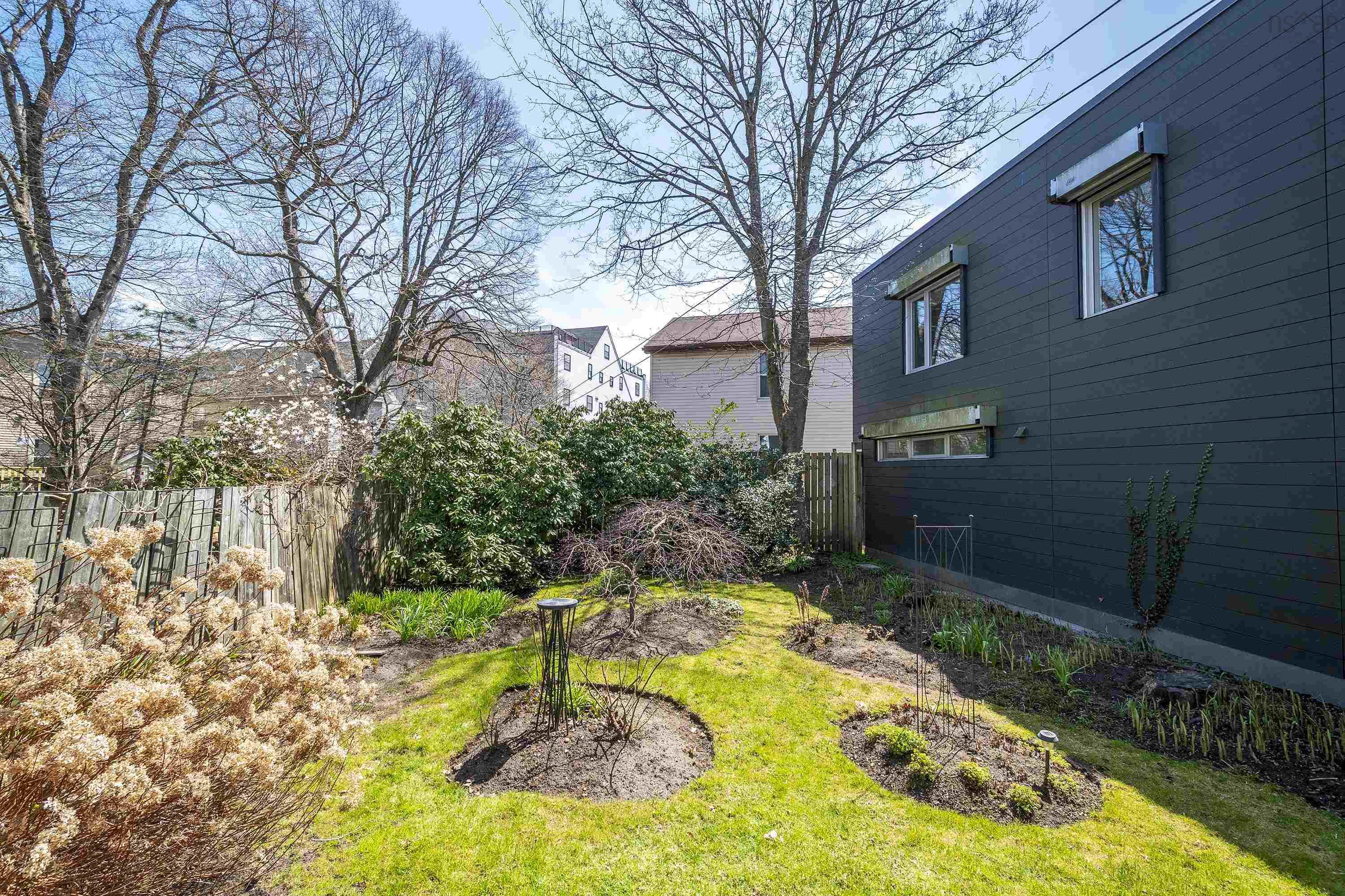 $709,999.00: 6038 Charles Street, Halifax