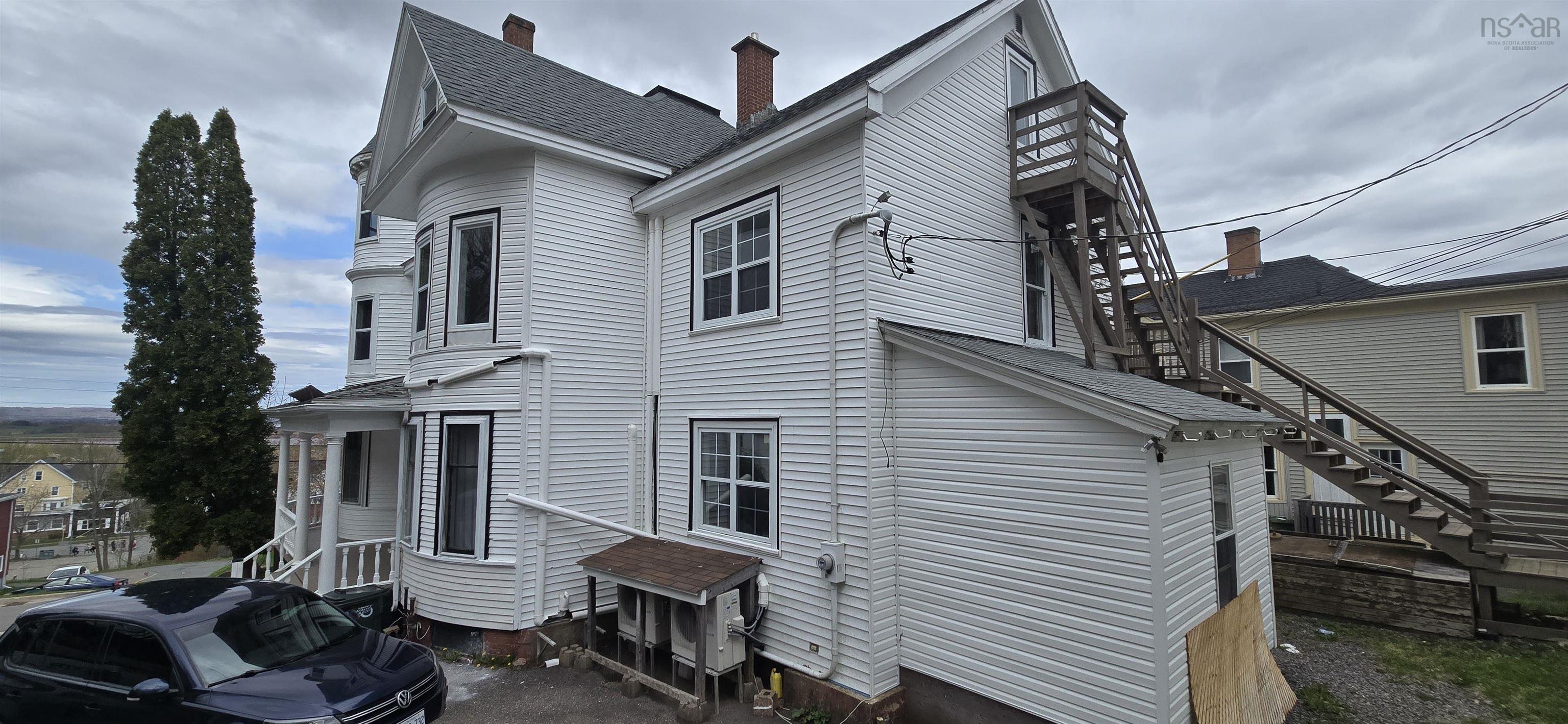 $1,285,000.00: 21 Prospect Street, Wolfville
