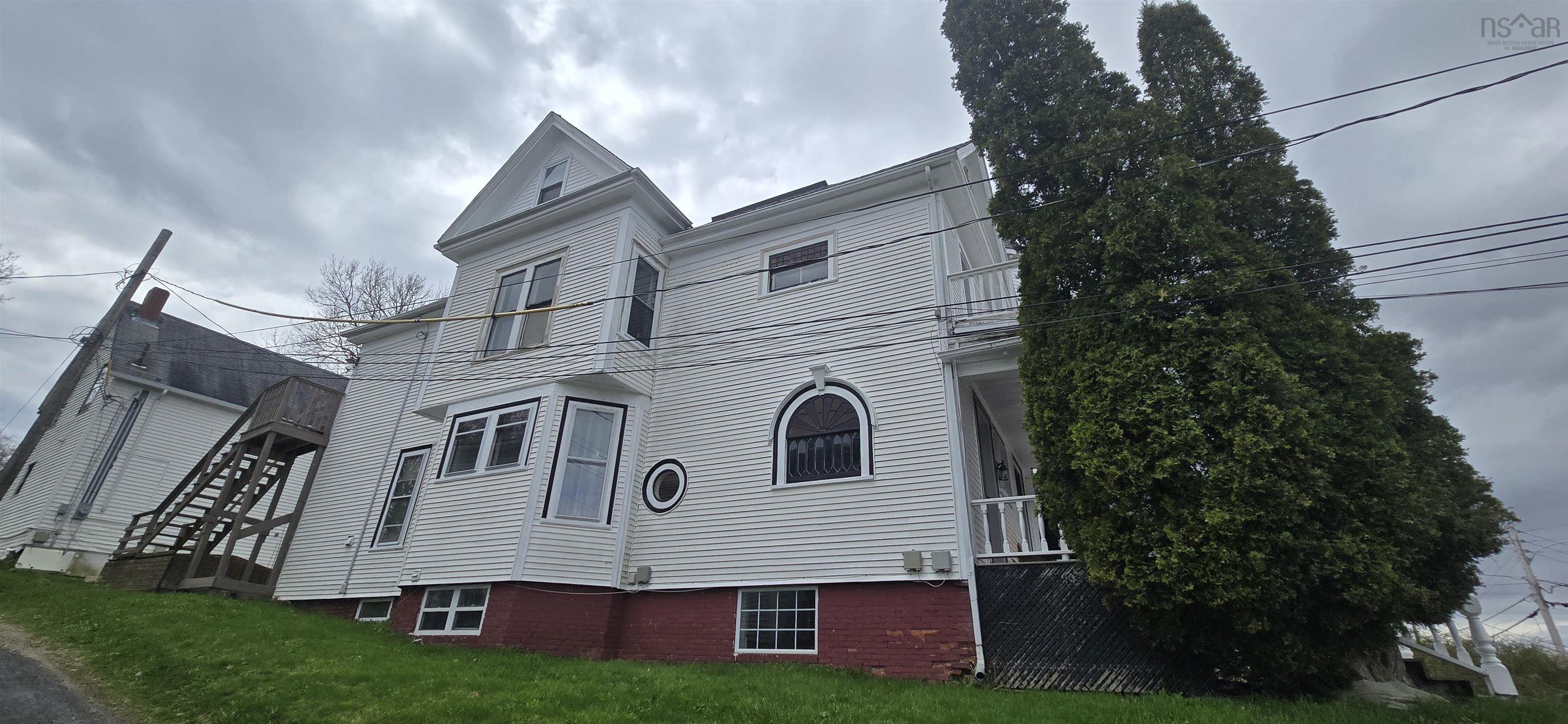 $1,285,000.00: 21 Prospect Street, Wolfville
