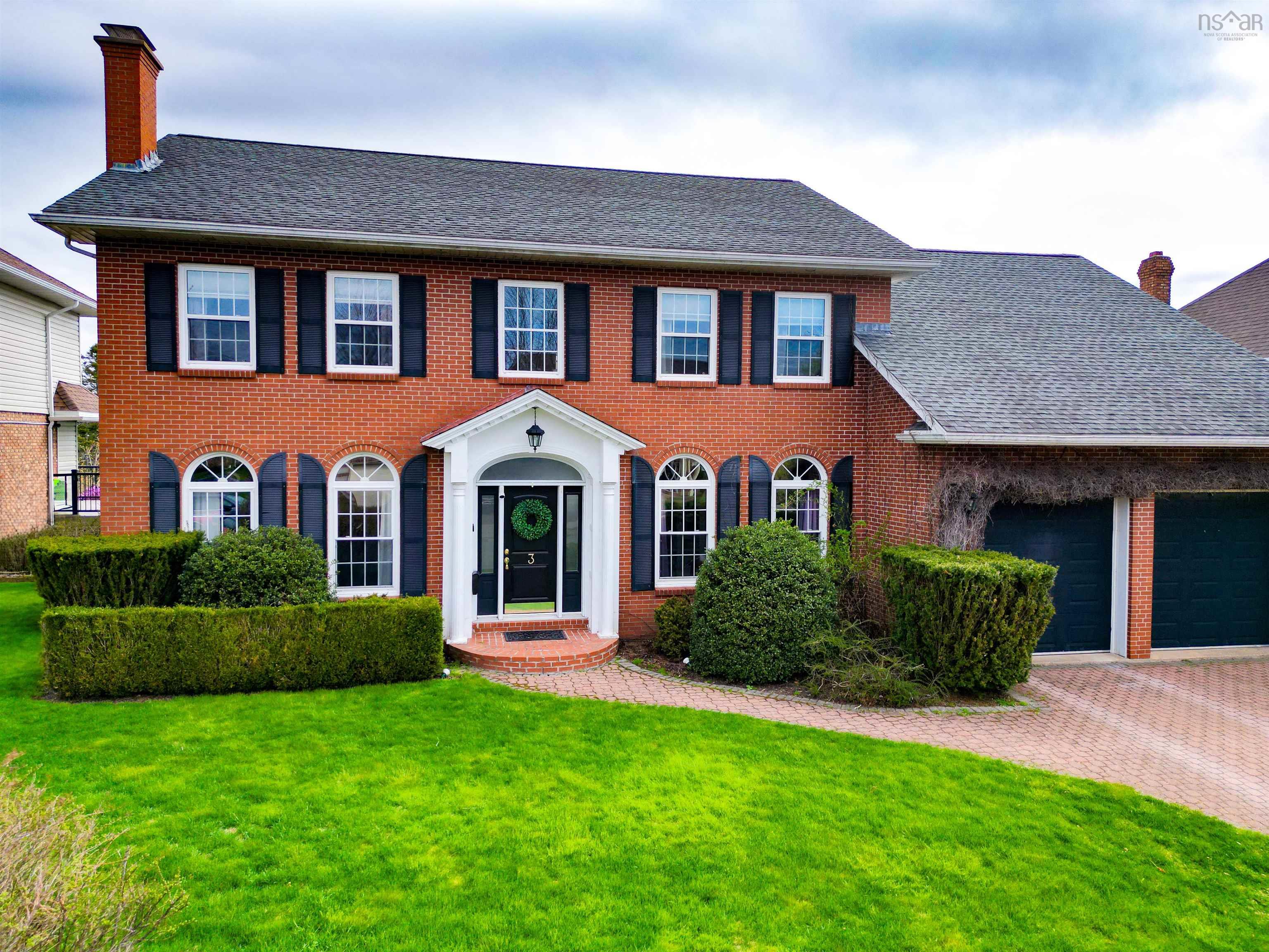 $1,268,000.00: 3 Chessvale Close, Halifax