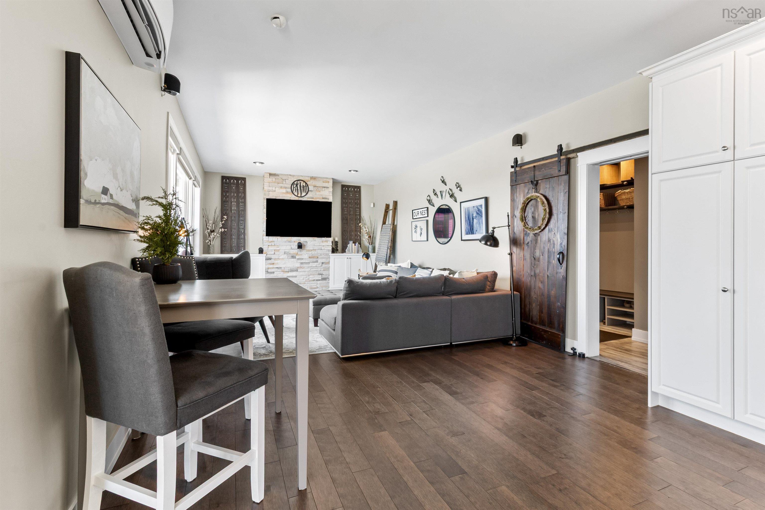 $1,268,000.00: 3 Chessvale Close, Halifax