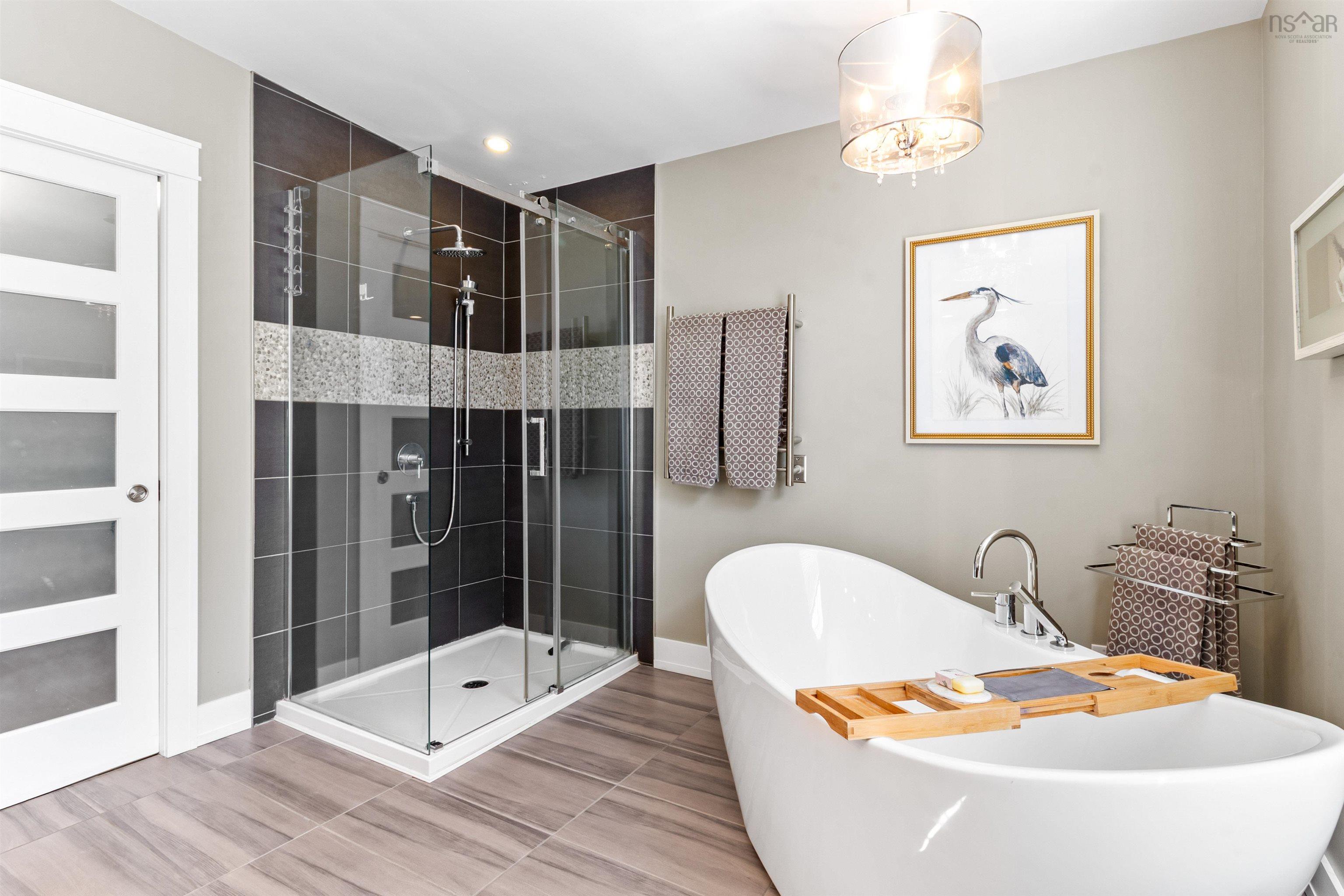 $1,268,000.00: 3 Chessvale Close, Halifax