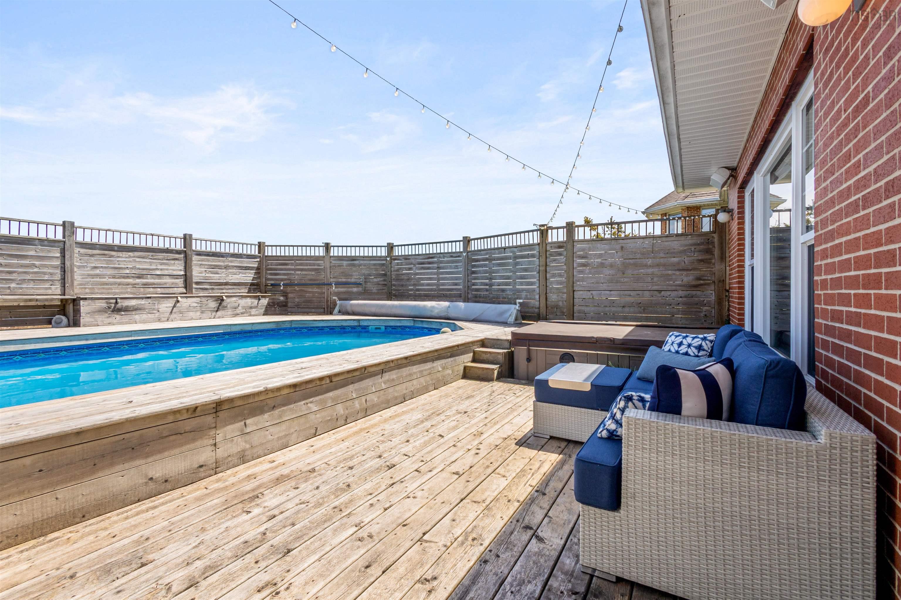 $1,268,000.00: 3 Chessvale Close, Halifax
