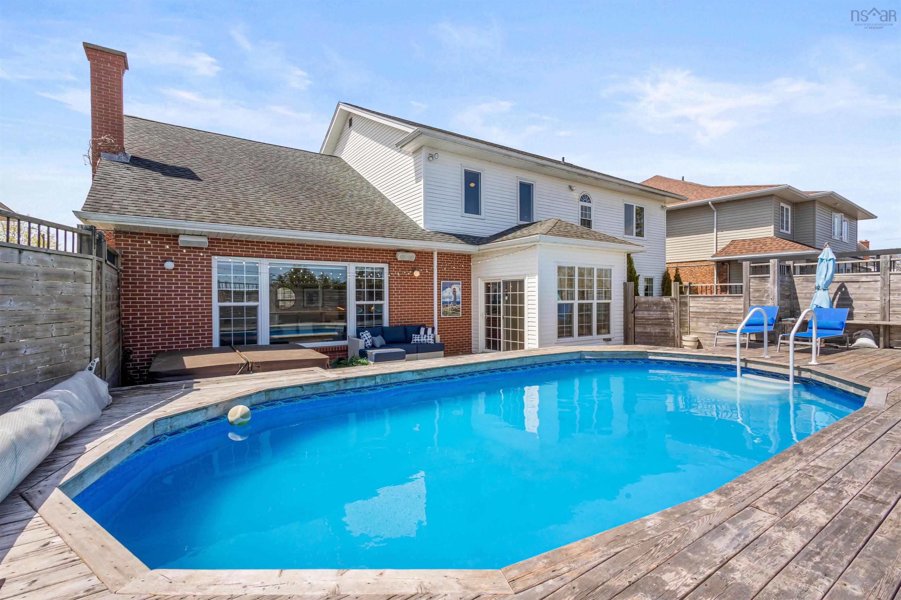 $1,268,000.00: 3 Chessvale Close, Halifax