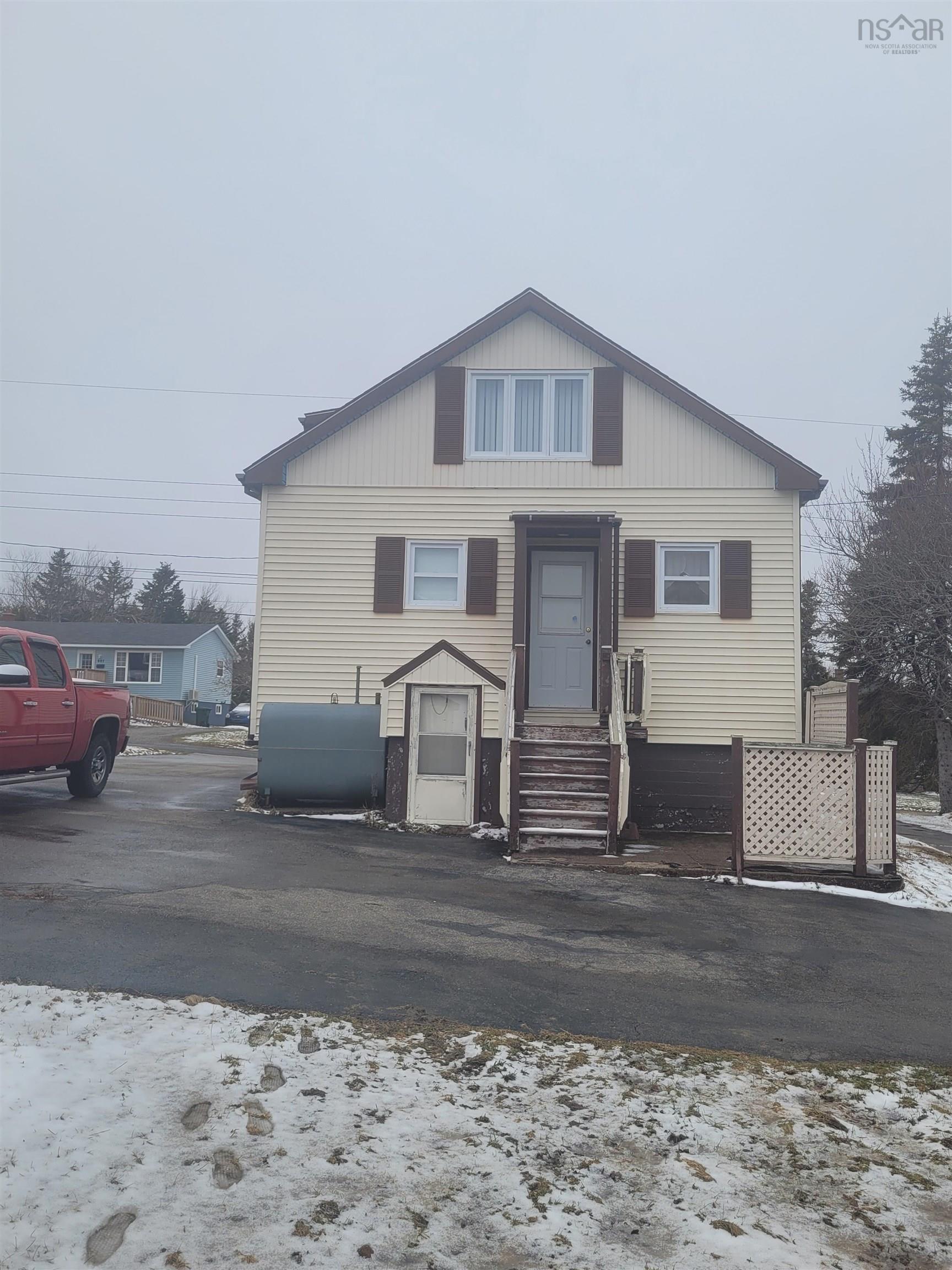 $250,000.00: 690 St Joseph Street, New Waterford