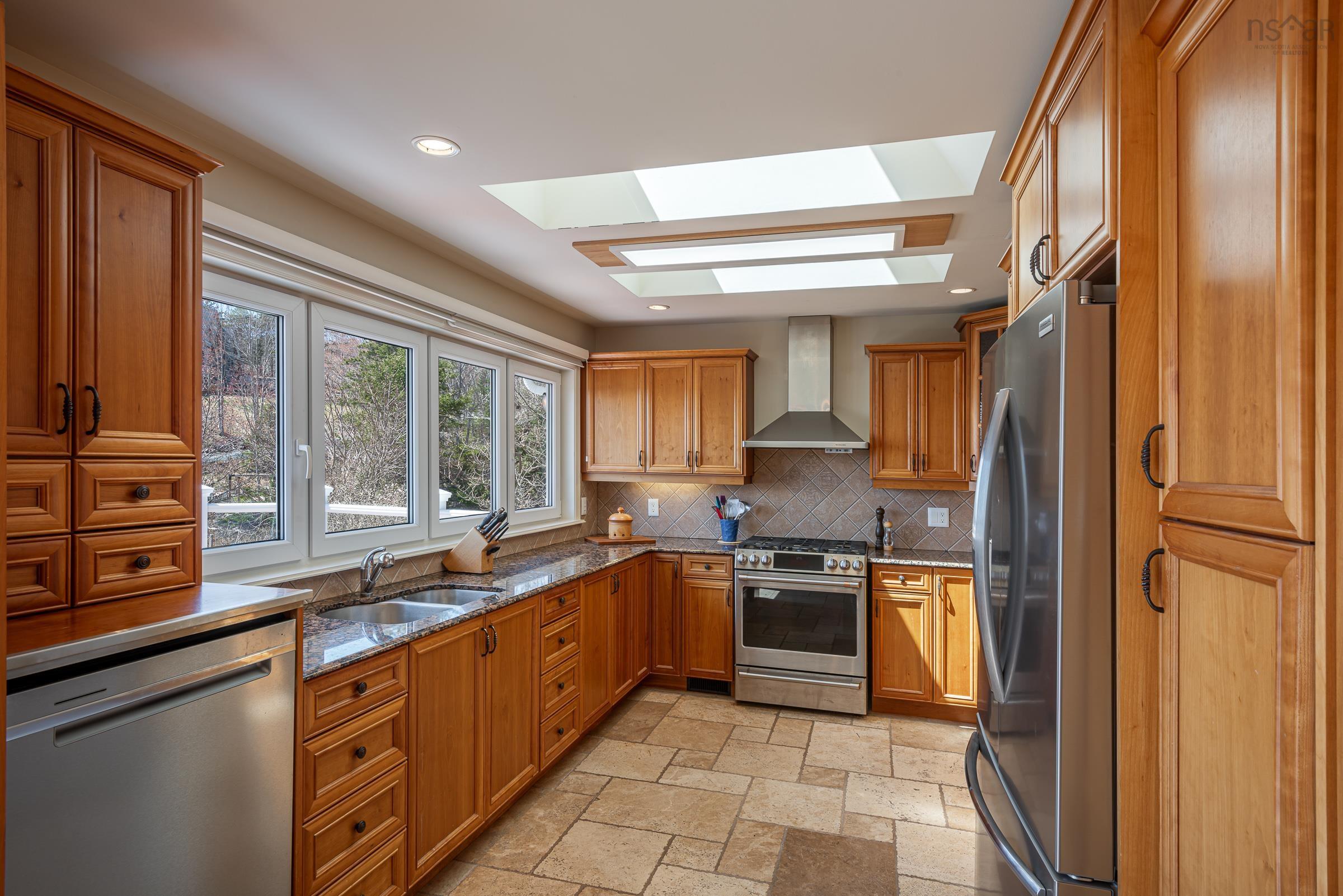 $1,495,000.00: 129 Masons Point Road, Head Of St. Margarets Bay