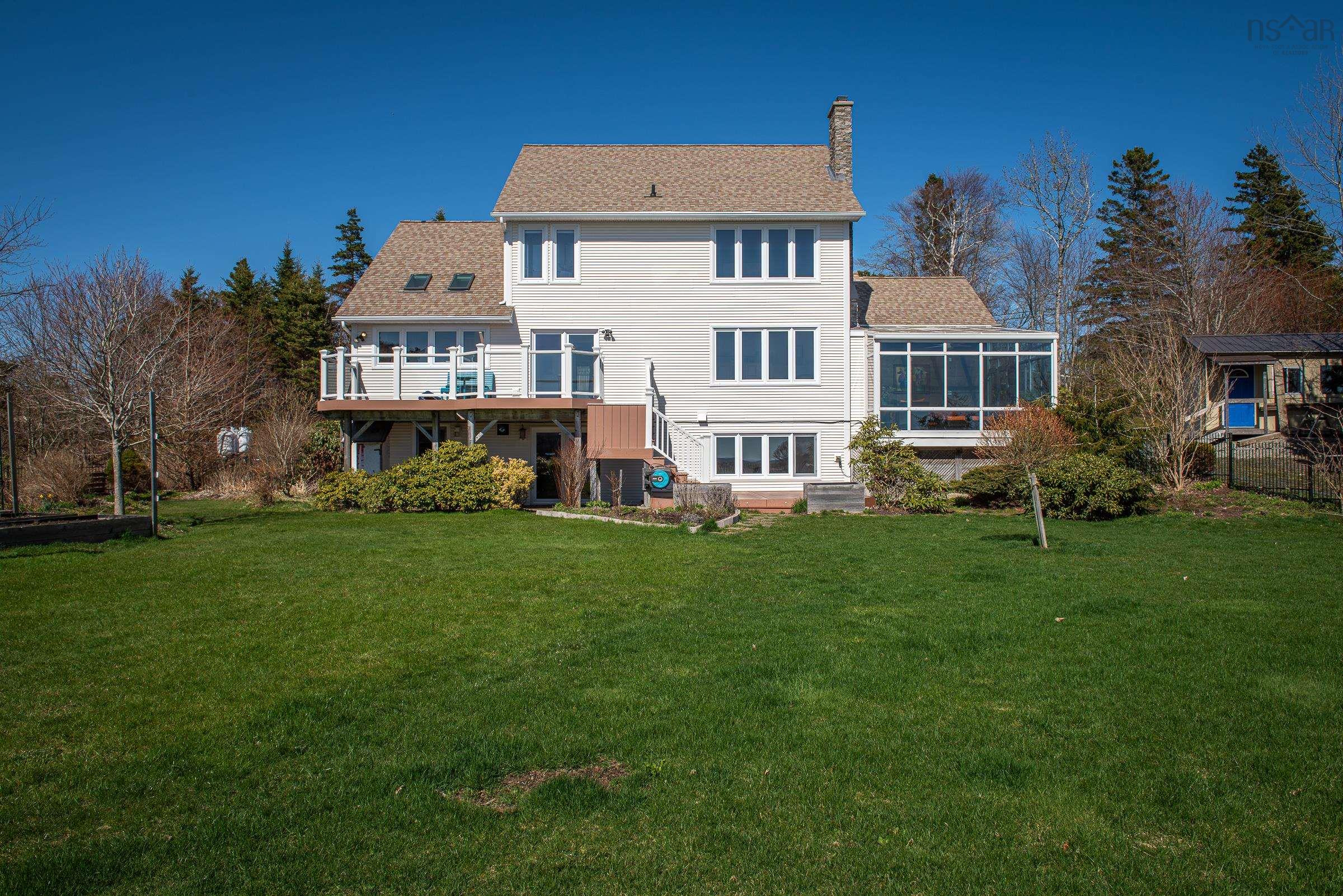 $1,495,000.00: 129 Masons Point Road, Head Of St. Margarets Bay