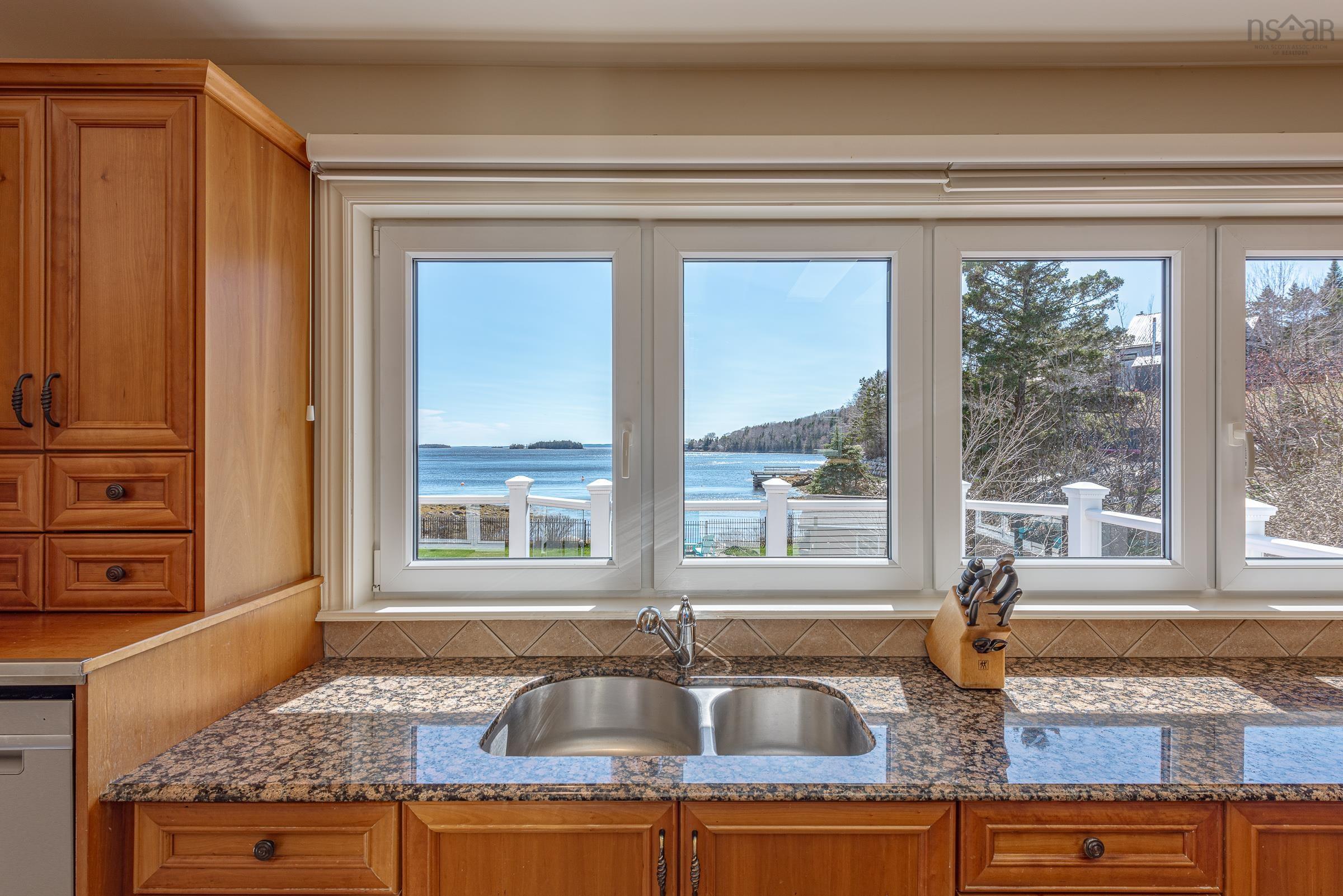 $1,495,000.00: 129 Masons Point Road, Head Of St. Margarets Bay