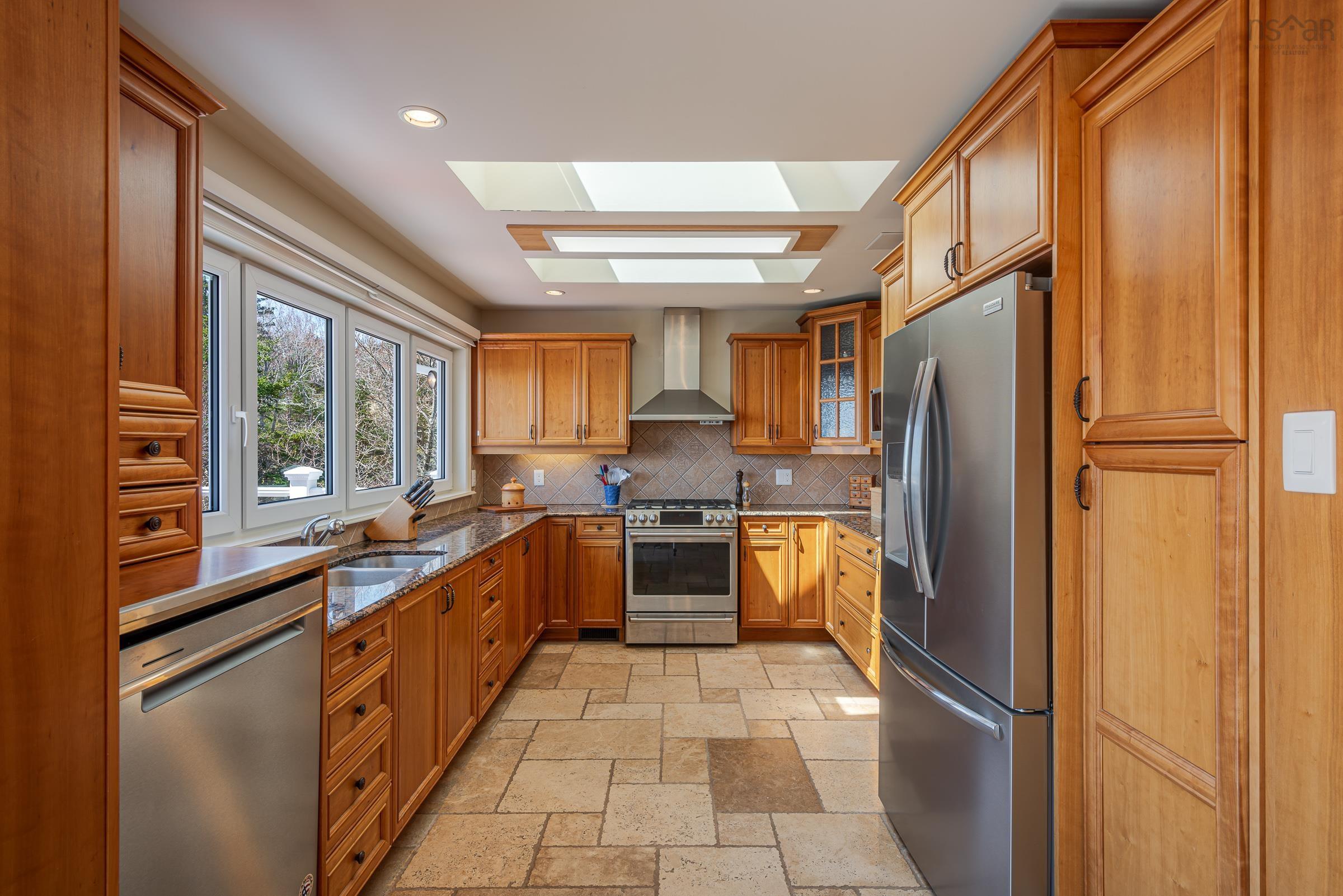 $1,495,000.00: 129 Masons Point Road, Head Of St. Margarets Bay