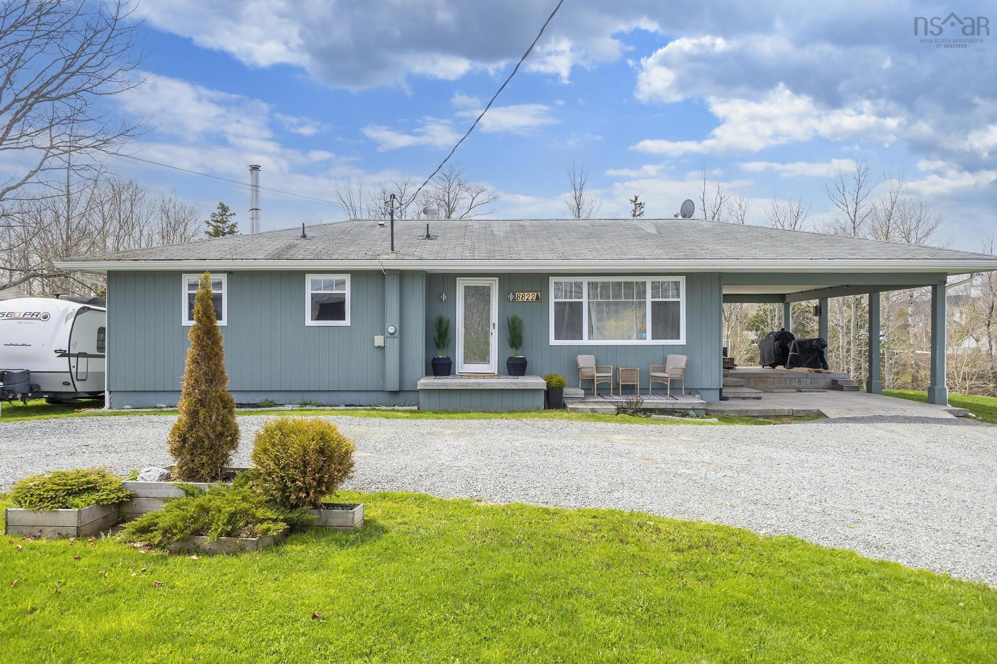 $440,000.00: 8822 Highway 215, Maitland