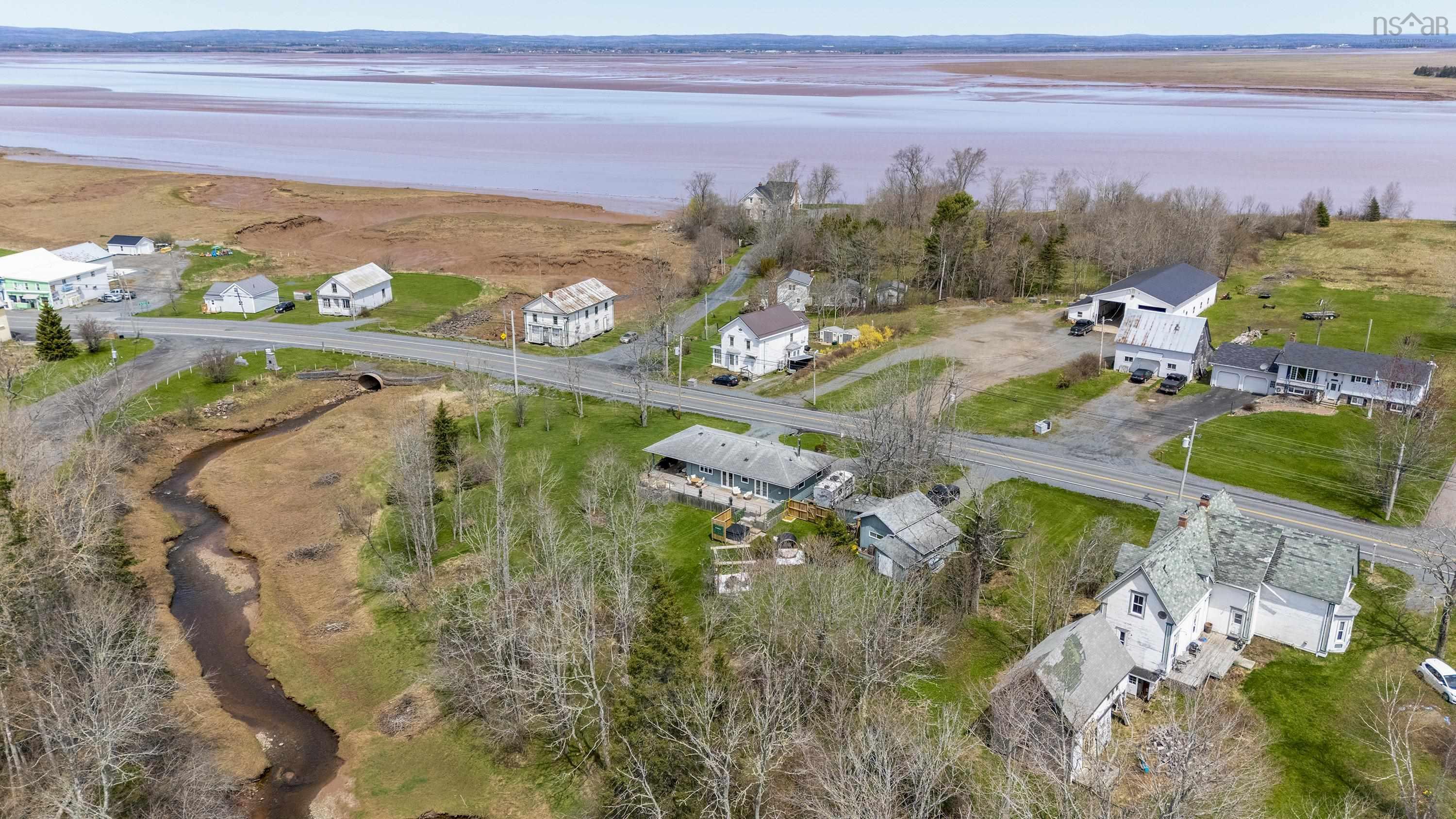 $440,000.00: 8822 Highway 215, Maitland