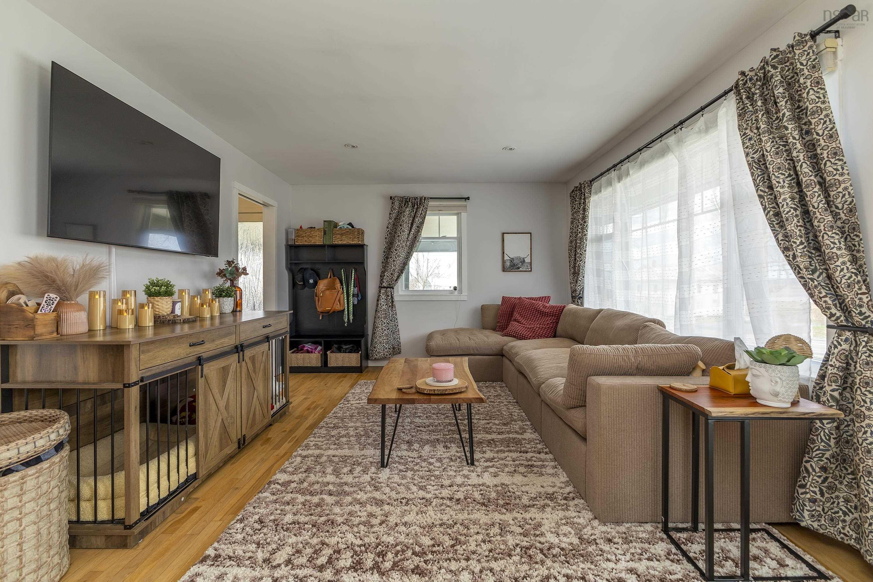 $440,000.00: 8822 Highway 215, Maitland