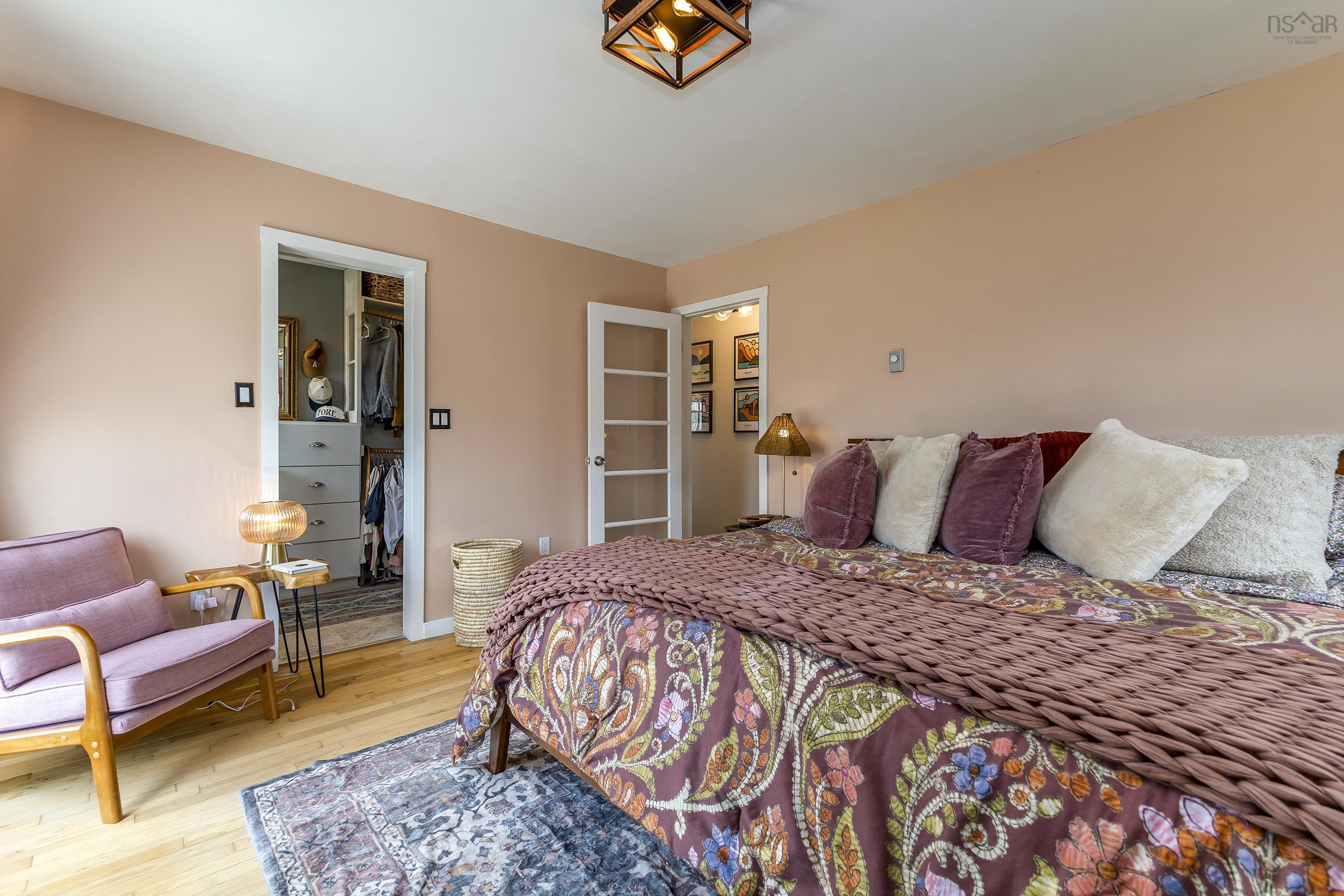 $440,000.00: 8822 Highway 215, Maitland