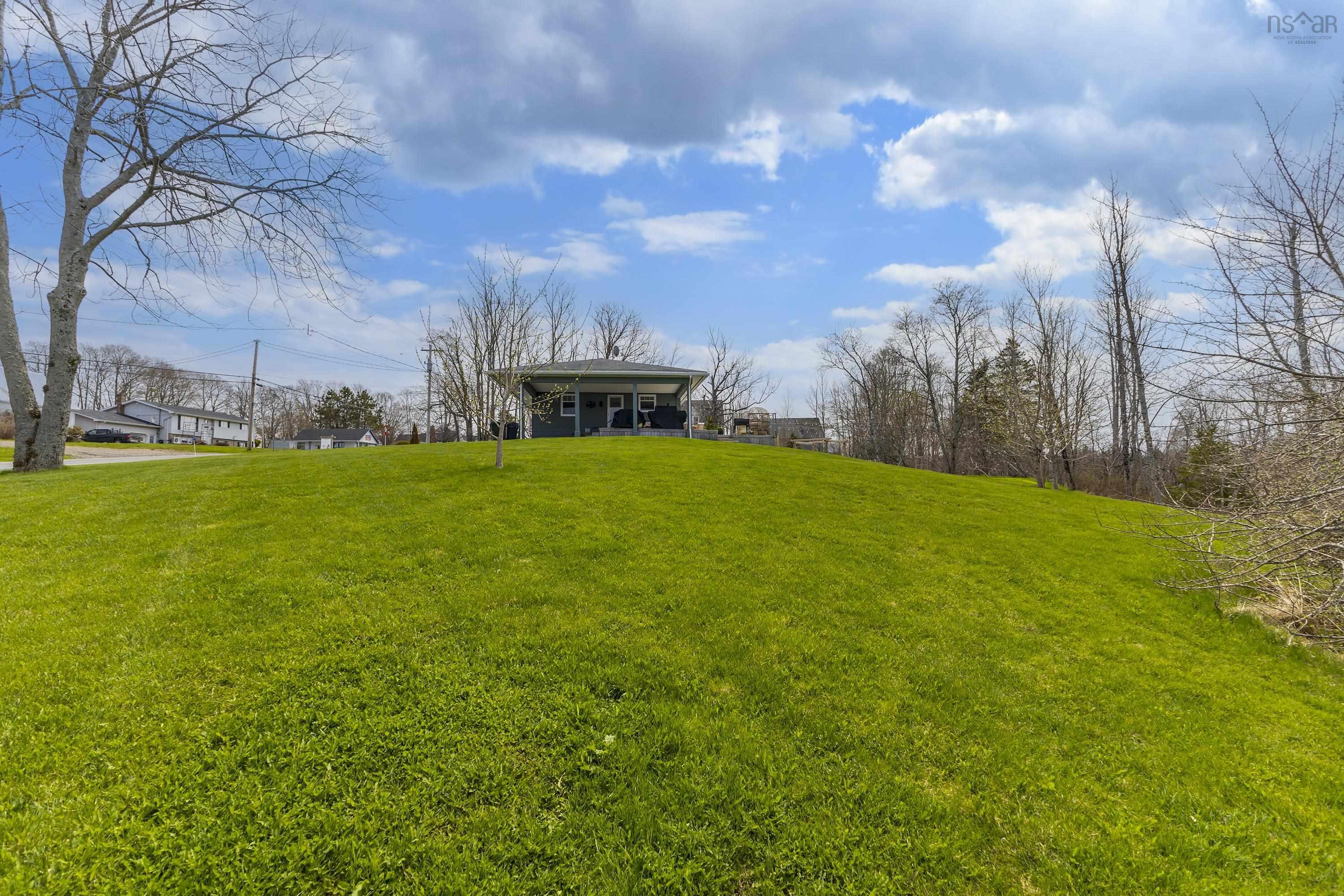 $440,000.00: 8822 Highway 215, Maitland