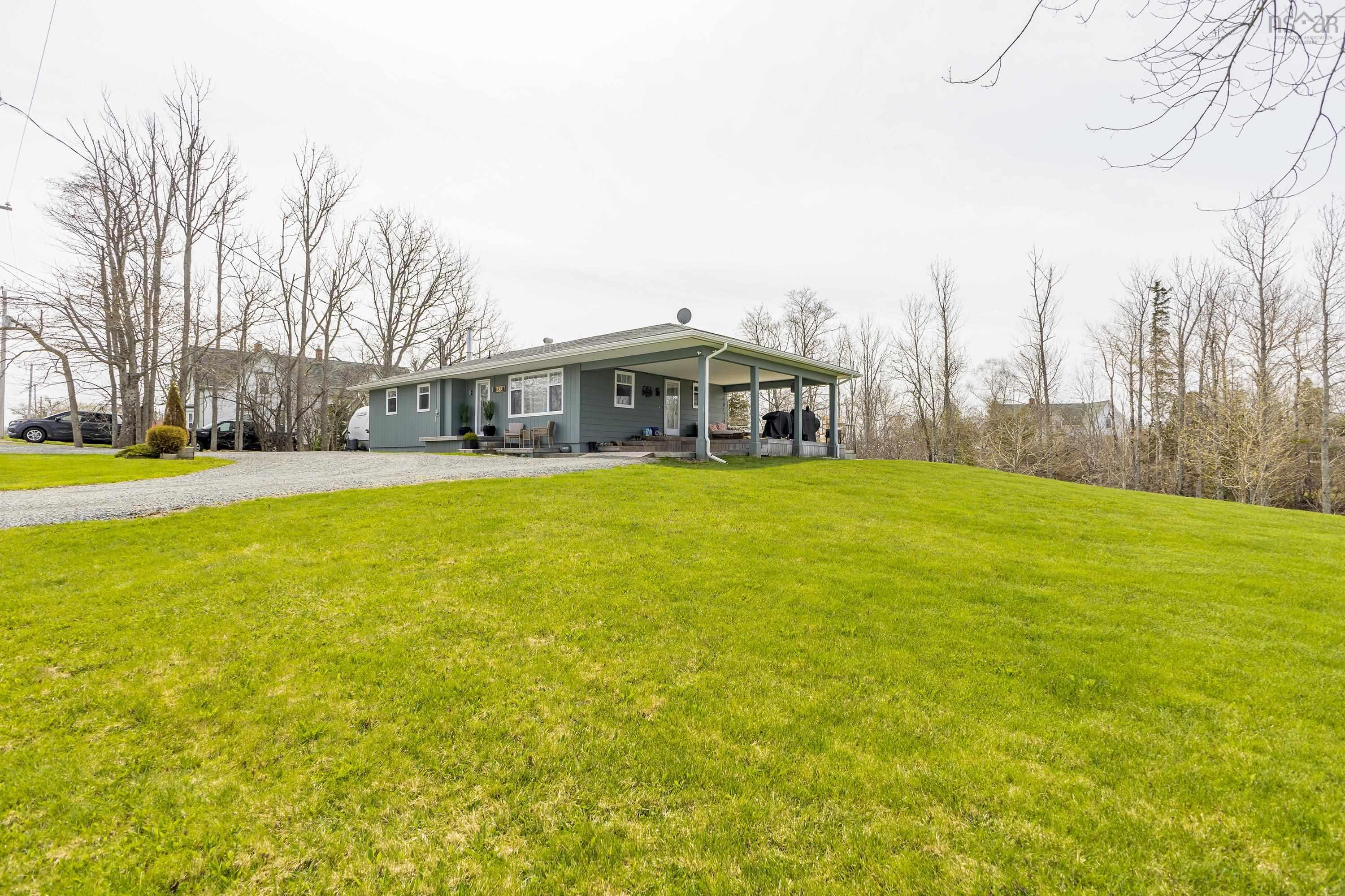 $440,000.00: 8822 Highway 215, Maitland