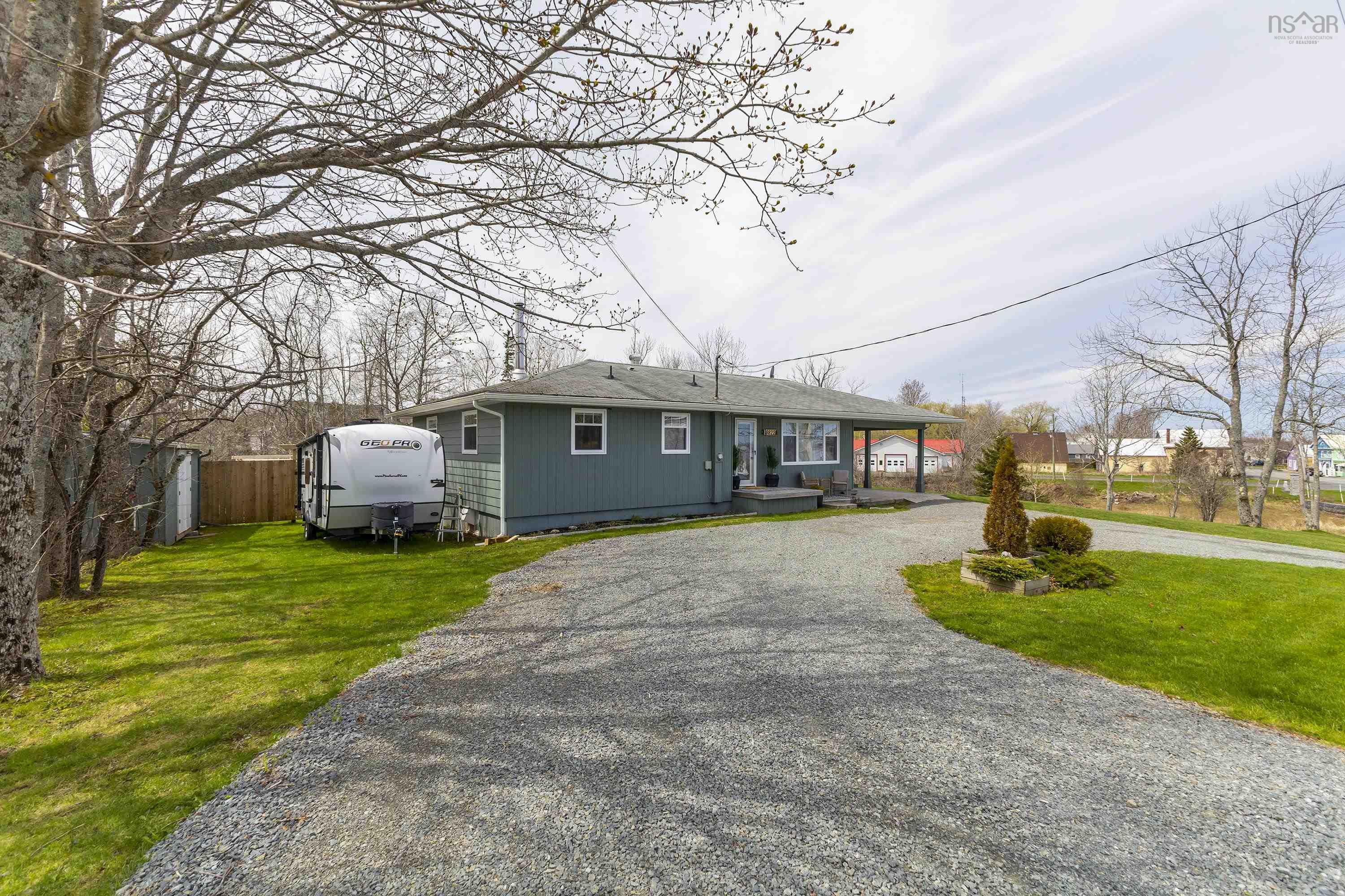 $440,000.00: 8822 Highway 215, Maitland