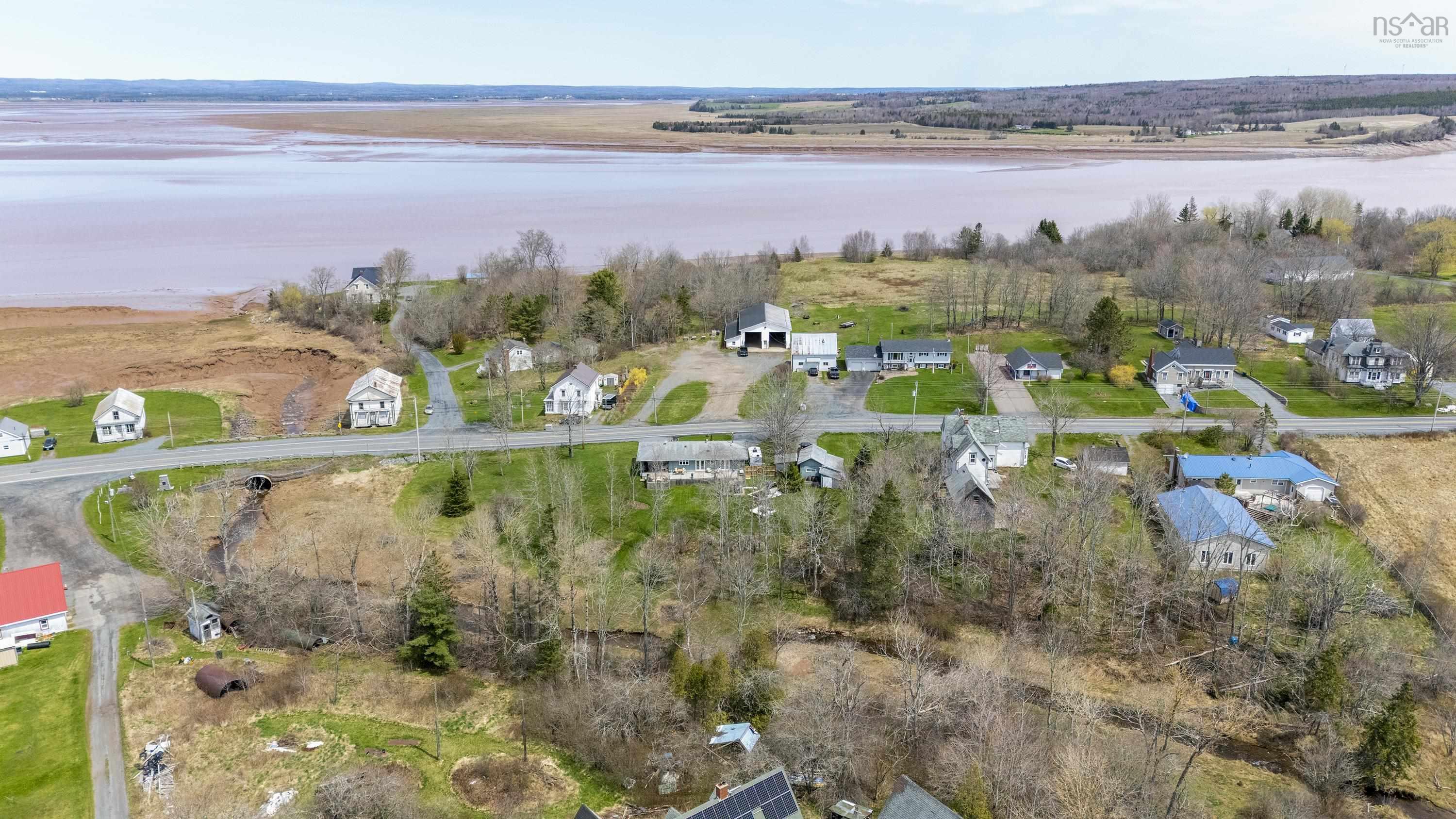 $440,000.00: 8822 Highway 215, Maitland