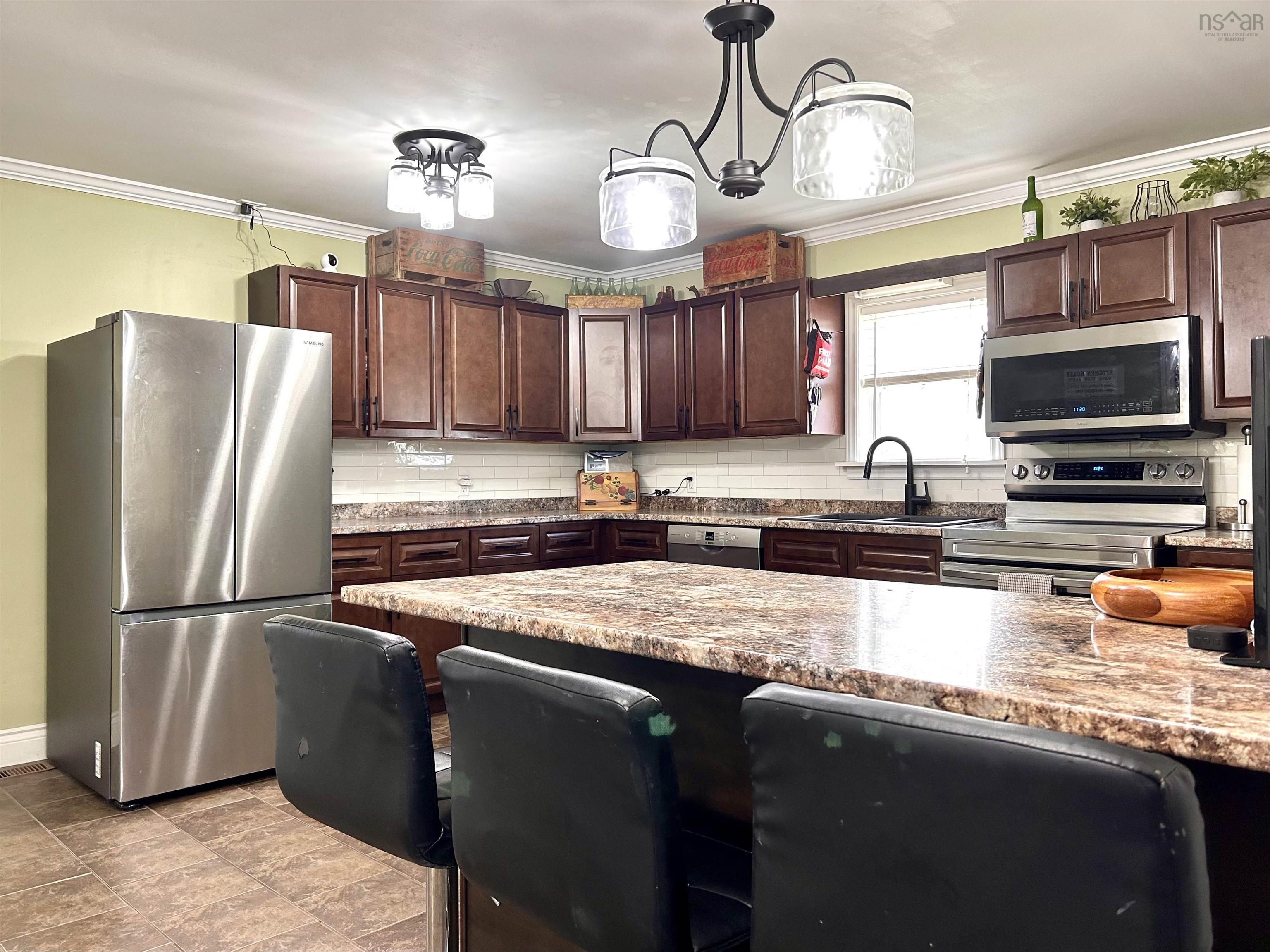 $359,900.00: 60 Cowan Street, Springhill