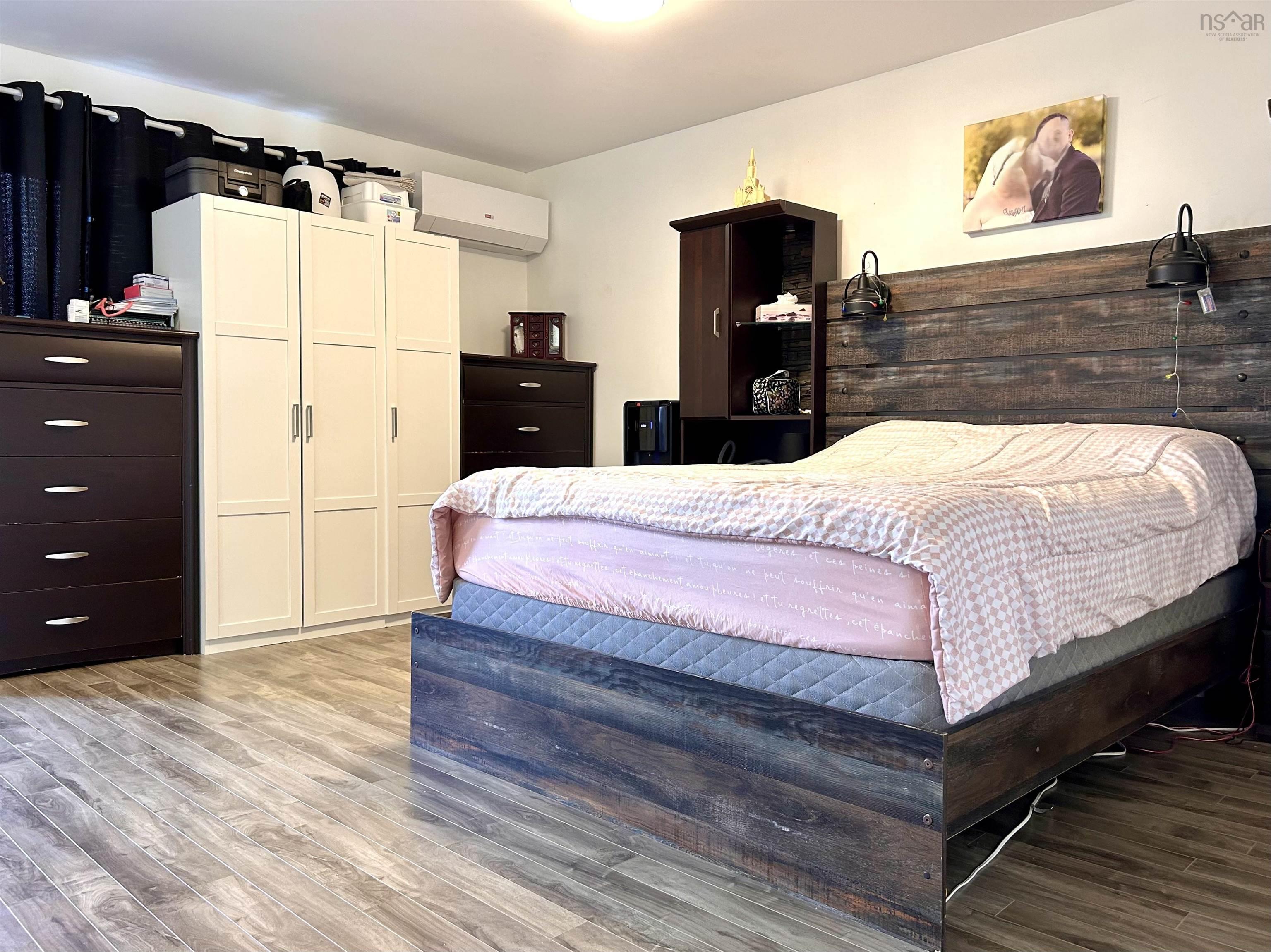 $359,900.00: 60 Cowan Street, Springhill