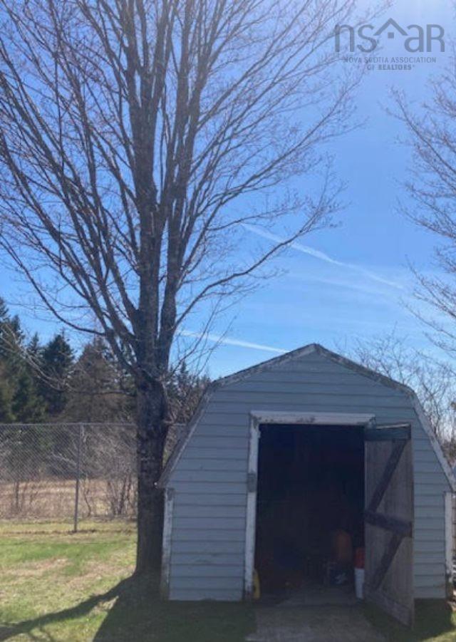 $325,000.00: 20 Park Lane, Blues Mills