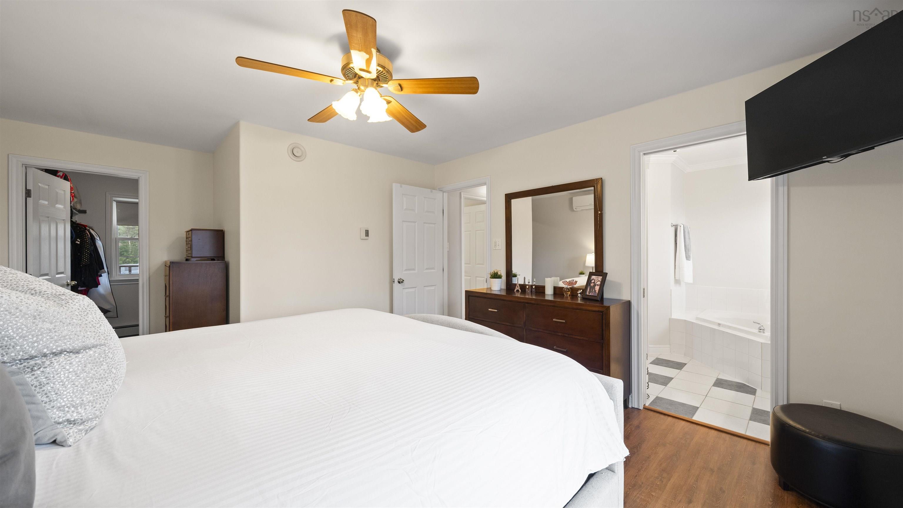$550,000.00: 2 Kensington Court, Lawrencetown