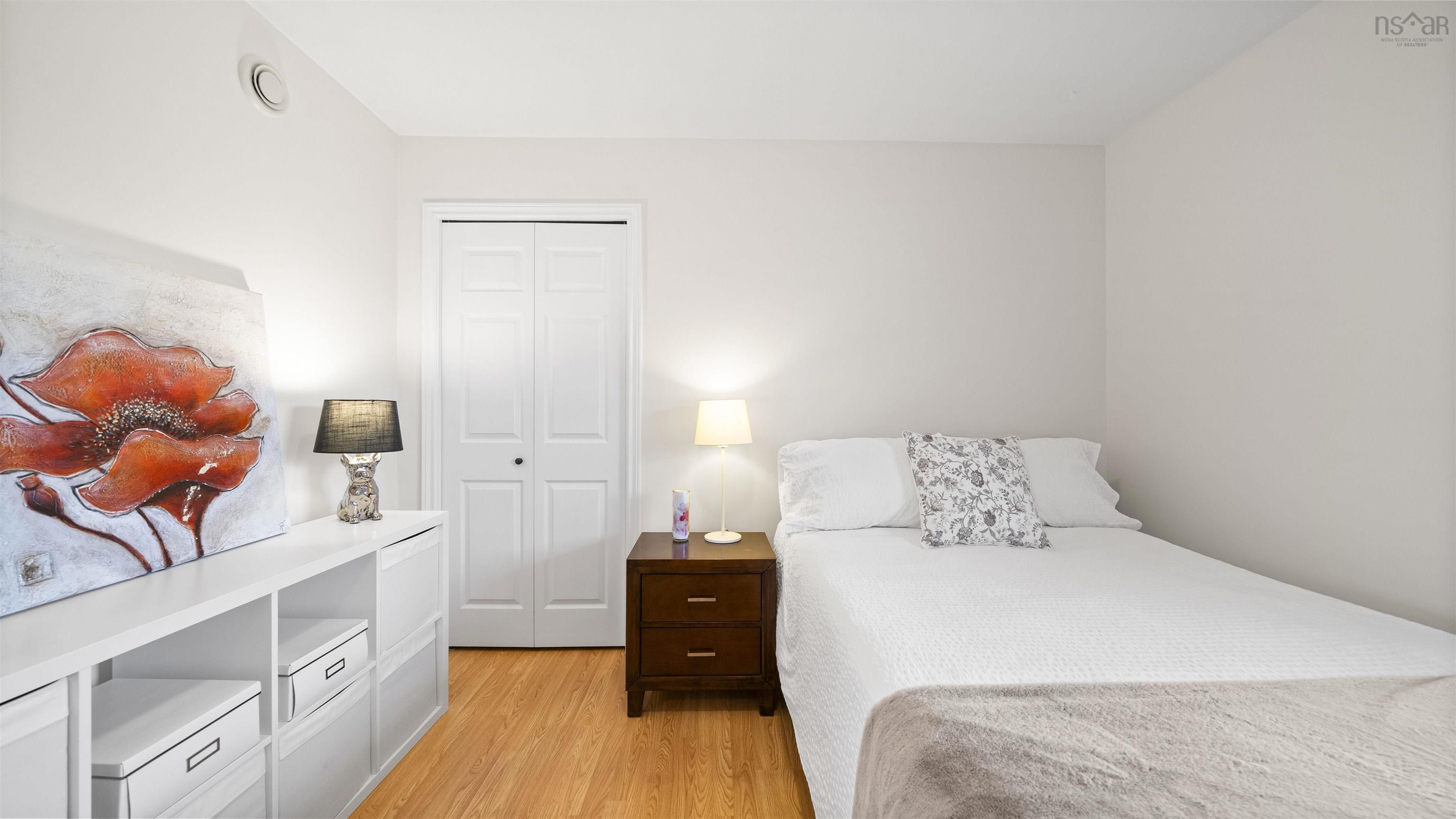 $550,000.00: 2 Kensington Court, Lawrencetown