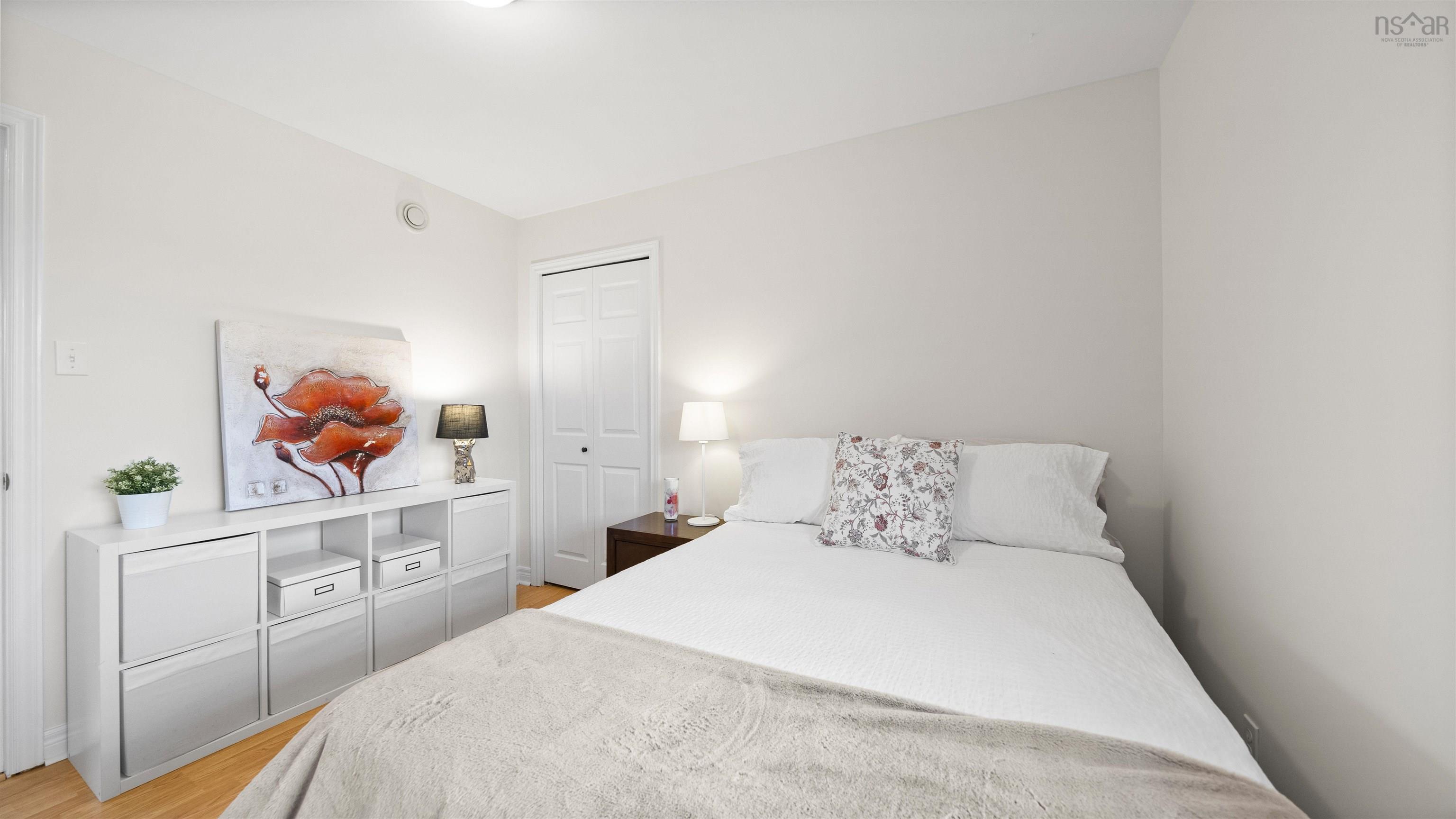 $550,000.00: 2 Kensington Court, Lawrencetown