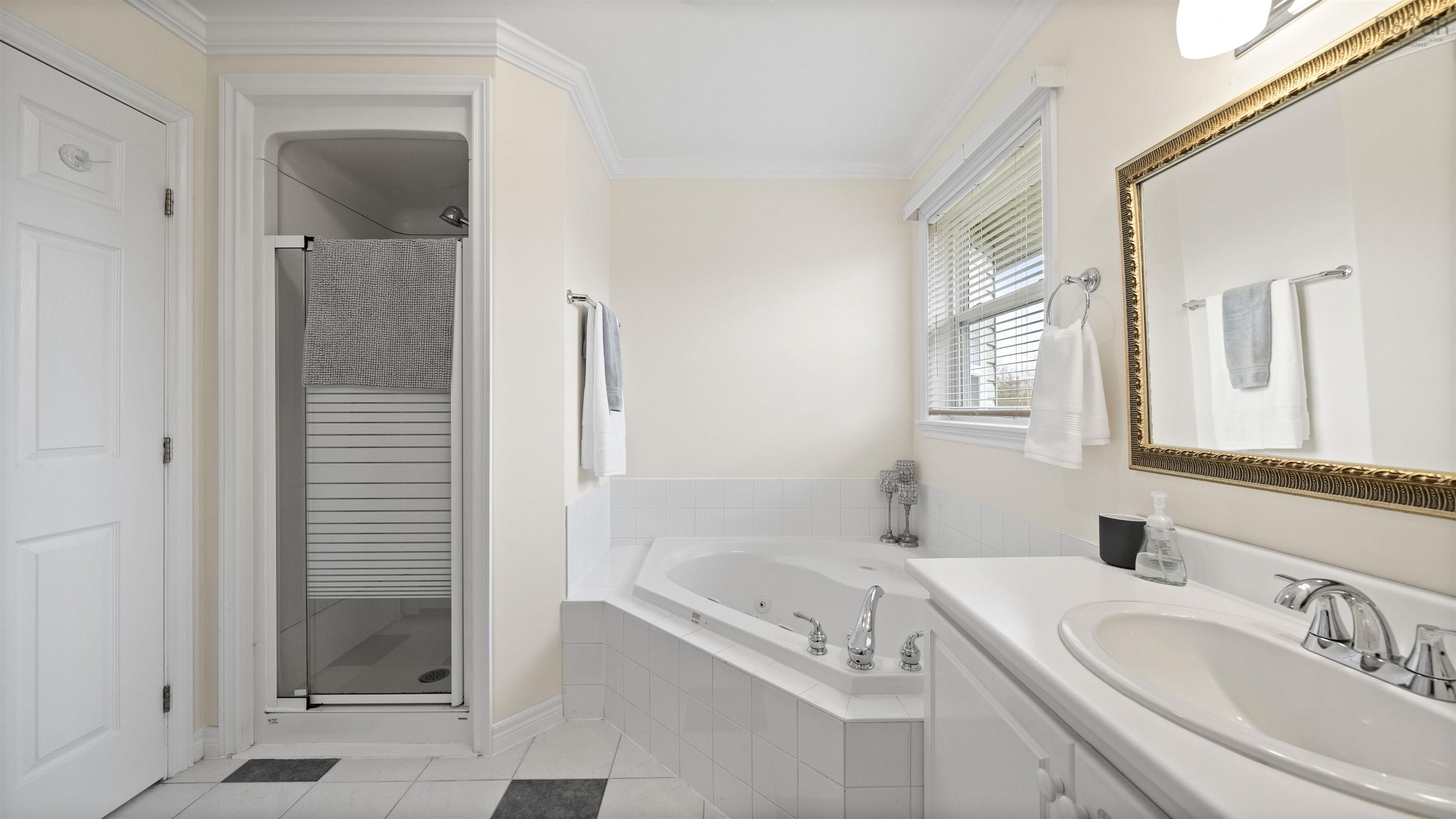 $550,000.00: 2 Kensington Court, Lawrencetown