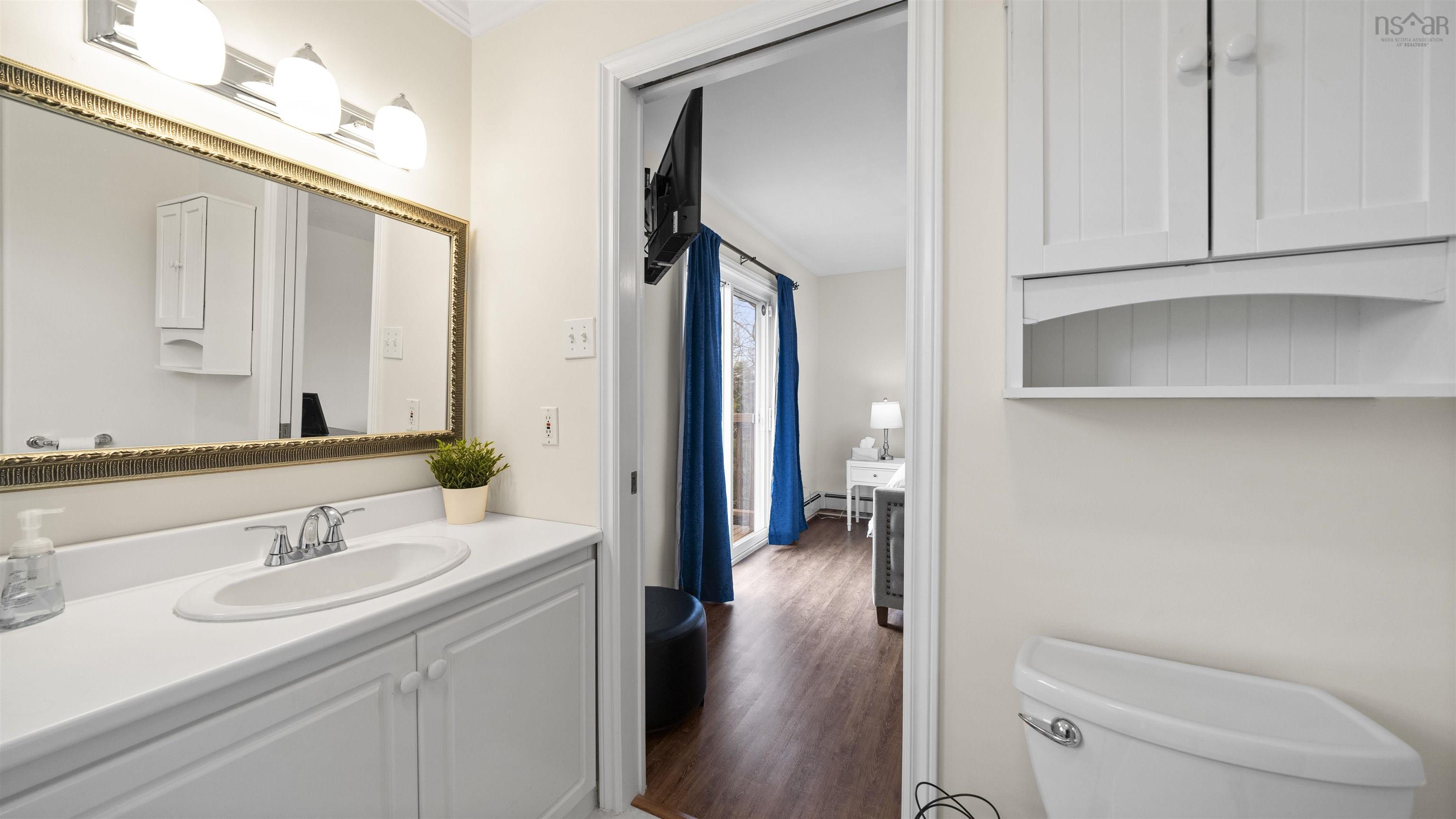 $550,000.00: 2 Kensington Court, Lawrencetown