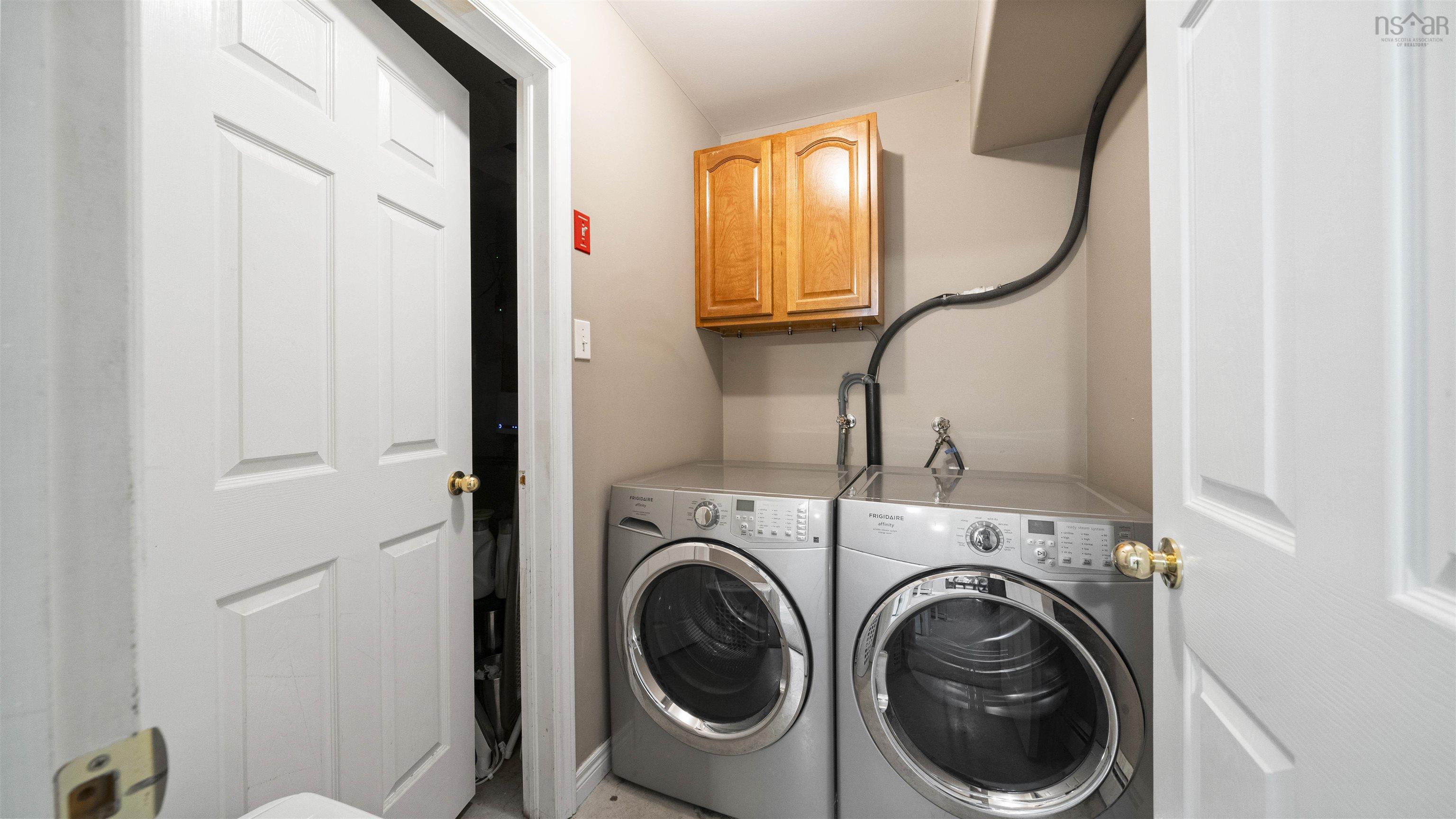 $550,000.00: 2 Kensington Court, Lawrencetown