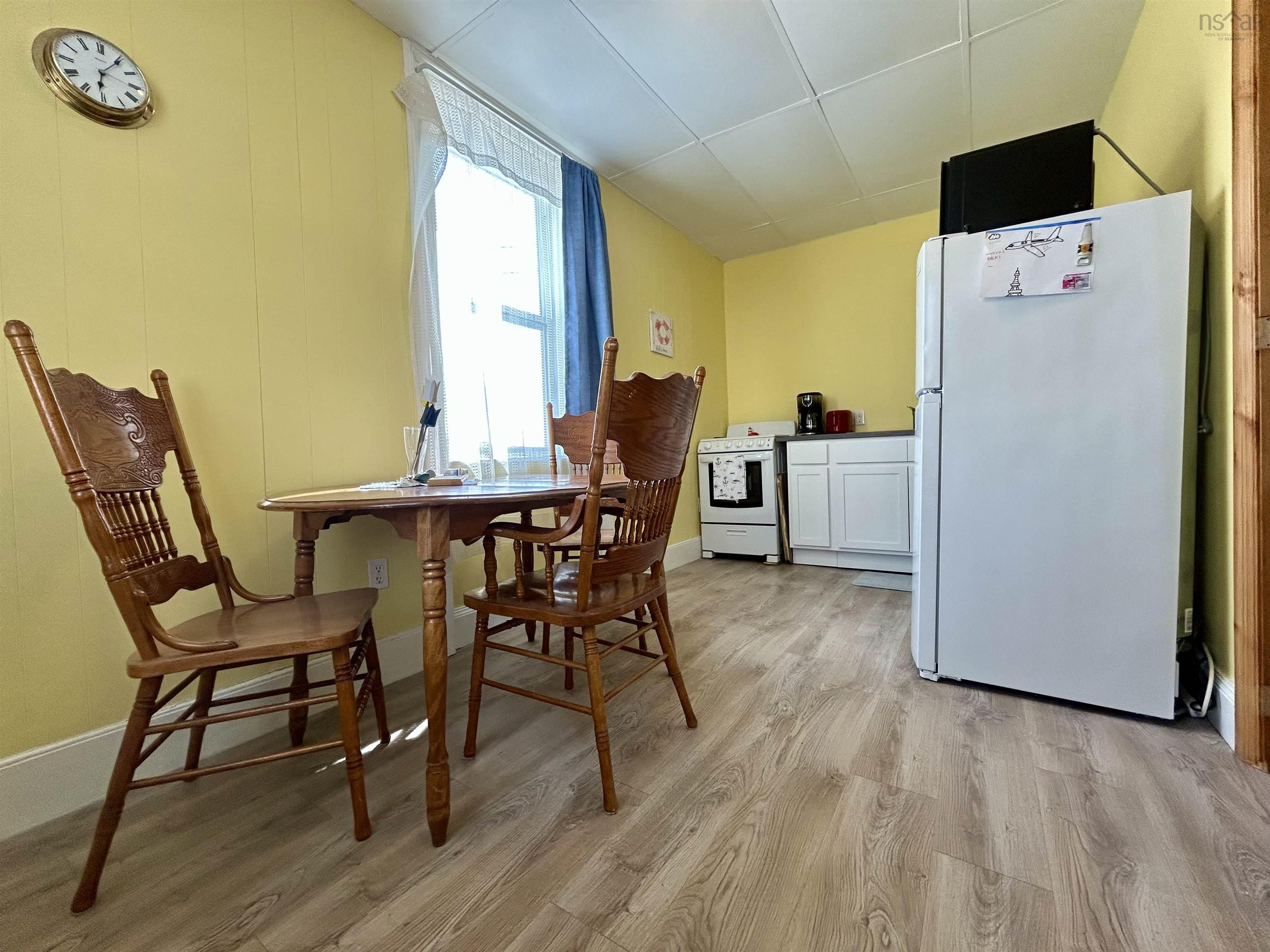 $374,900.00: 137-139 Water, Pictou