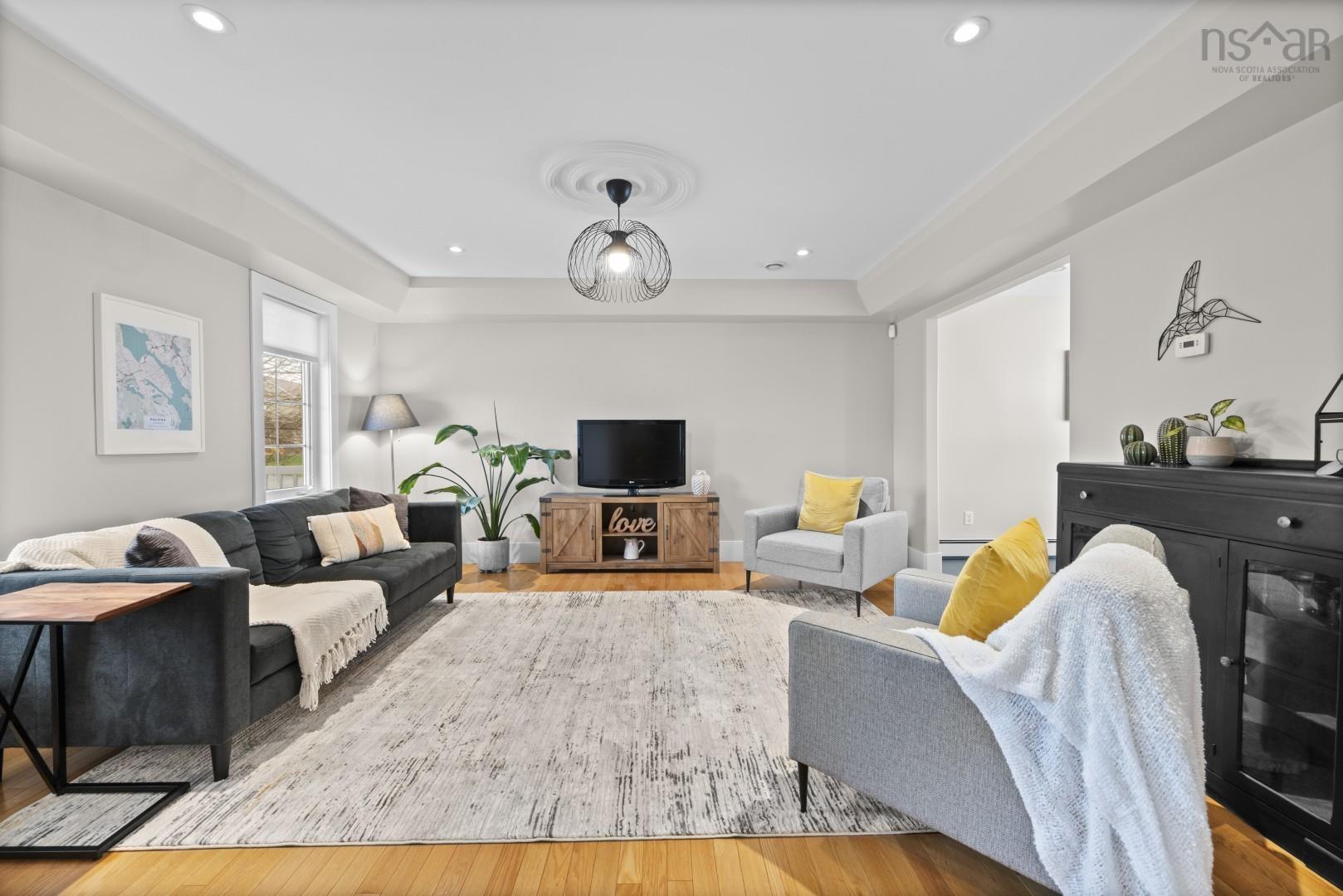 $649,900.00: 282 Southampton Drive, Dartmouth