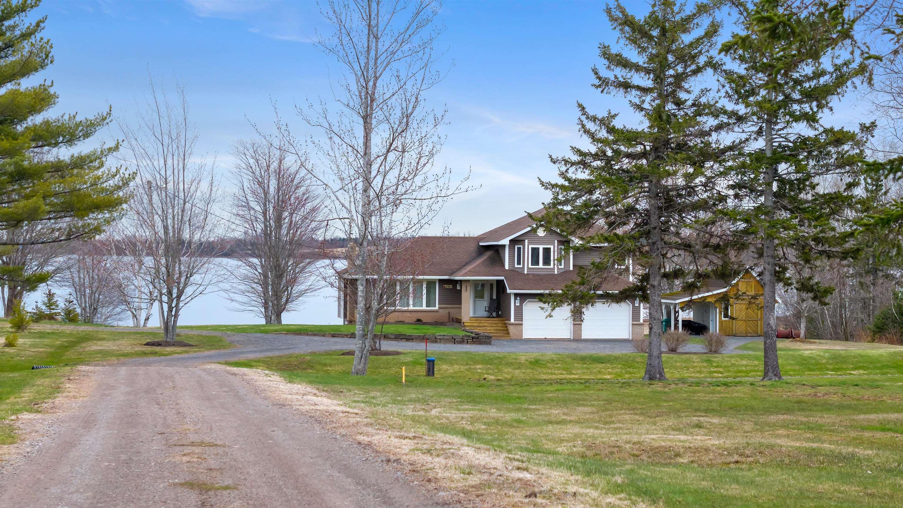 $679,900.00: 2064 Highway 376, Lyons Brook