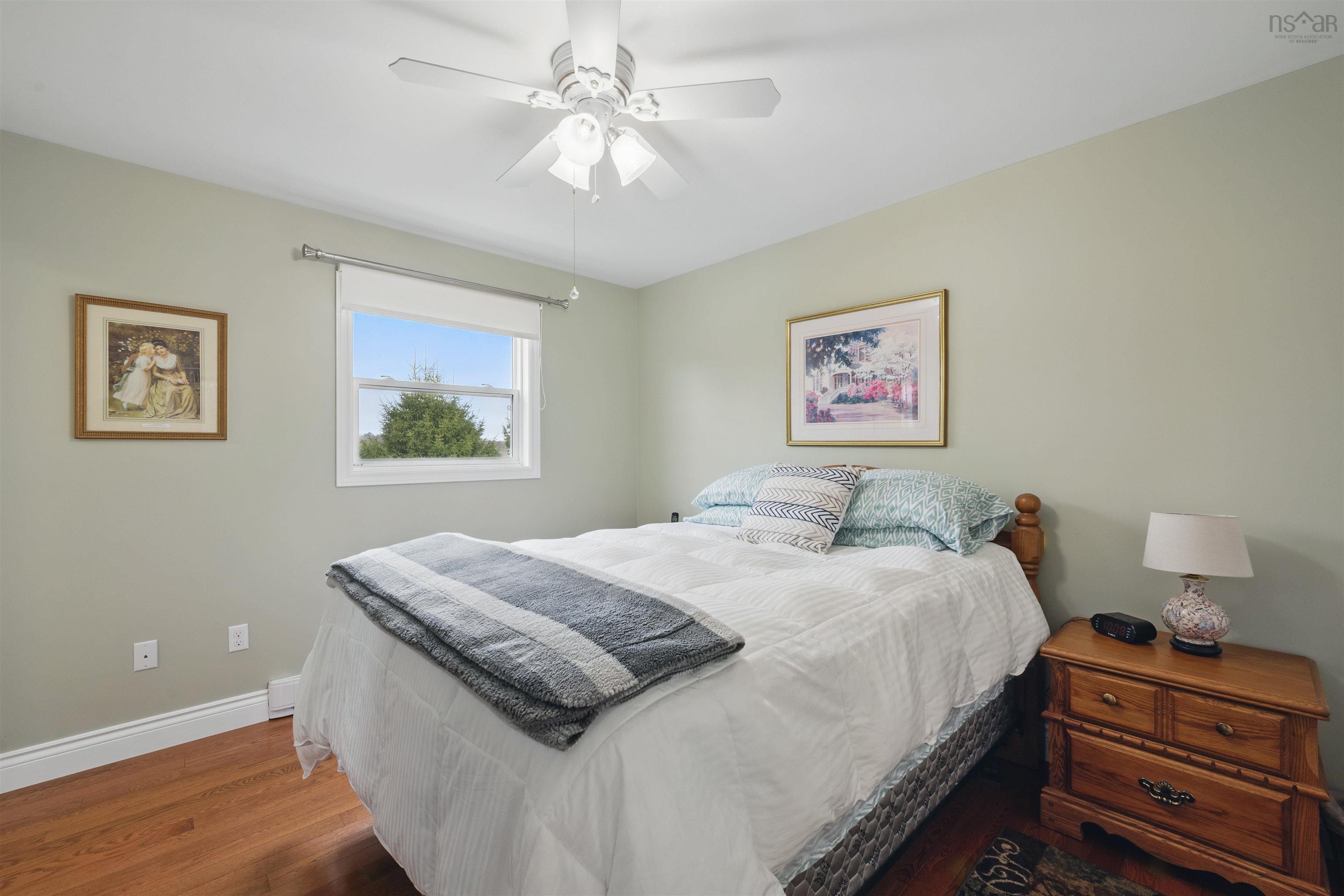$525,000.00: 224 Falmouth Back Road, Falmouth