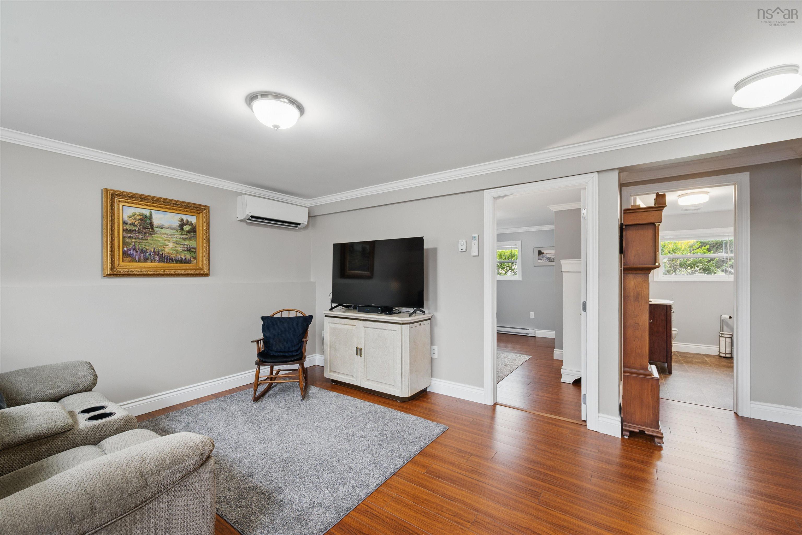 $525,000.00: 224 Falmouth Back Road, Falmouth