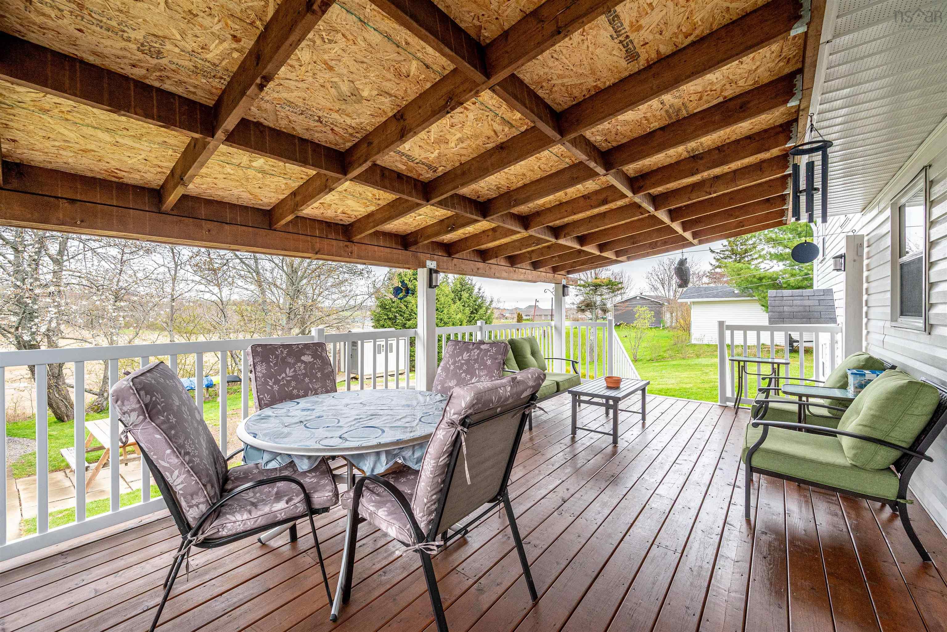 $525,000.00: 224 Falmouth Back Road, Falmouth