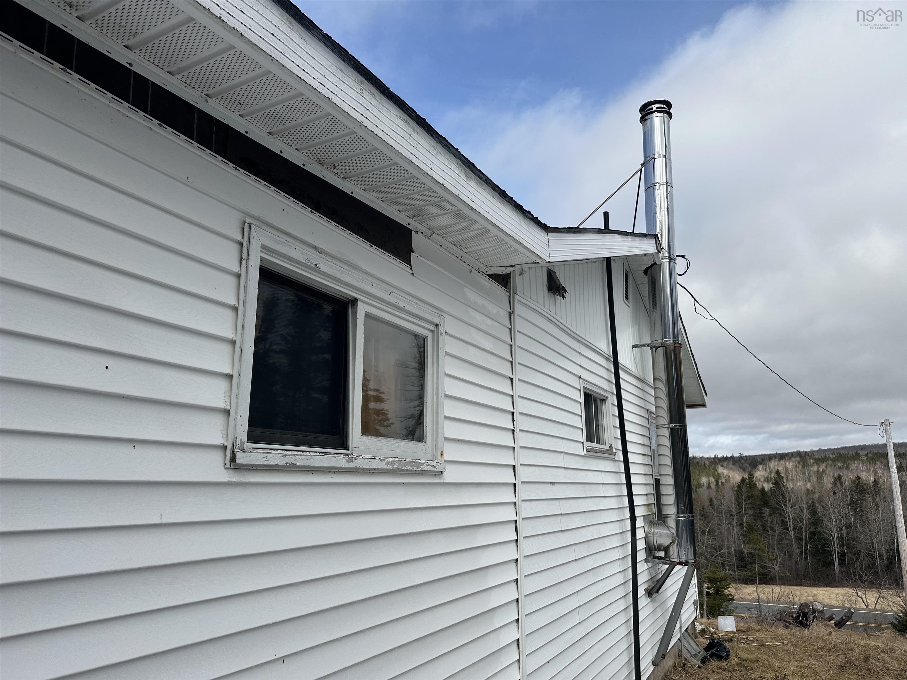 $99,000.00: 2059 East River West Side Road, Sunnybrae