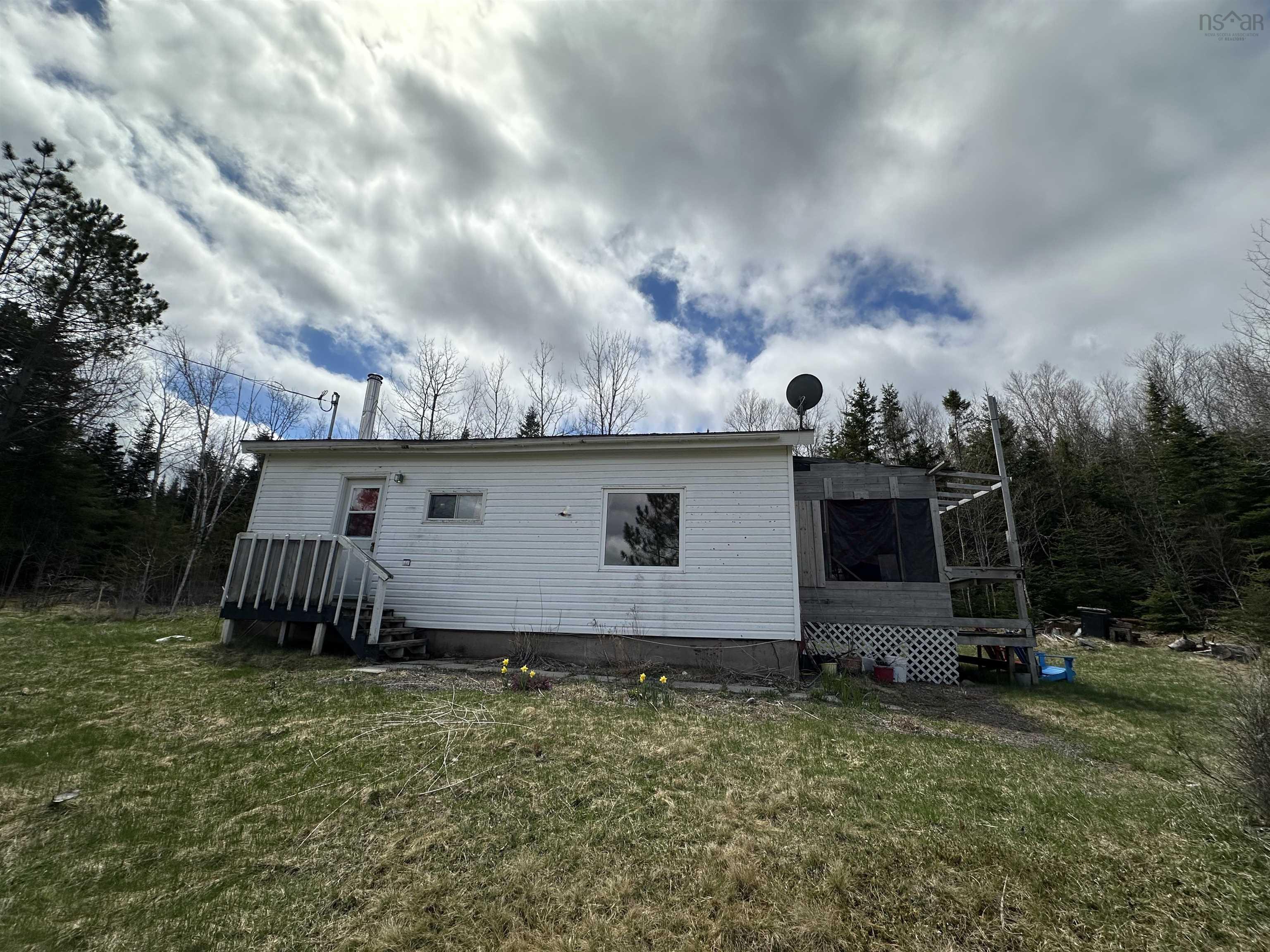 $99,000.00: 2059 East River West Side Road, Sunnybrae