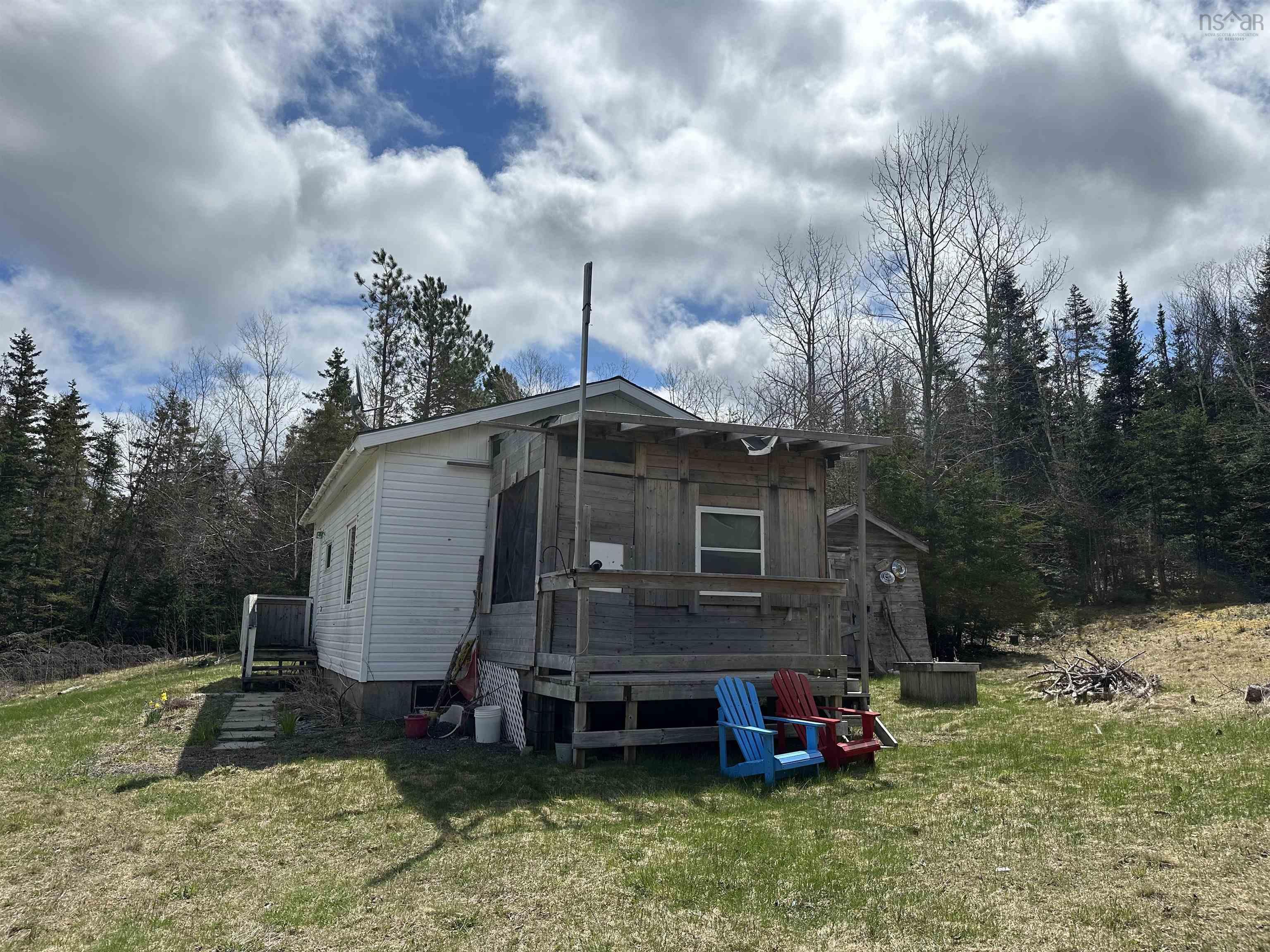 $99,000.00: 2059 East River West Side Road, Sunnybrae