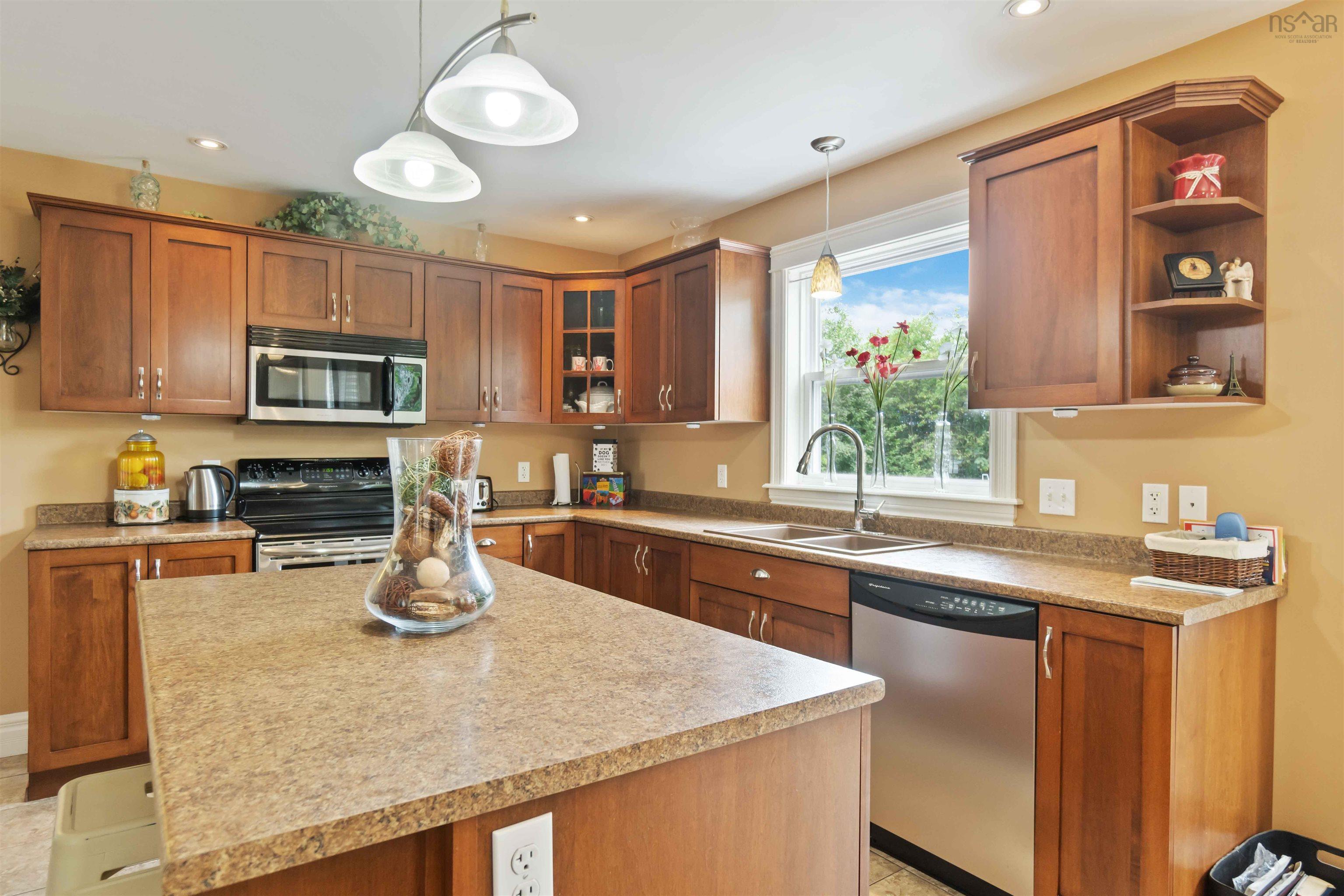 $648,777.00: 2 Golden Eagle Drive, Kentville